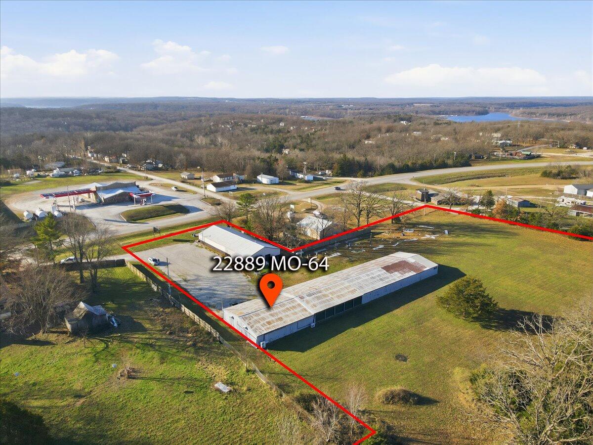 main property photo 10