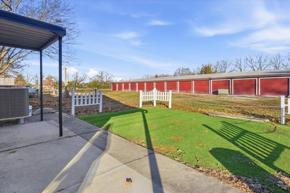 main property photo 25