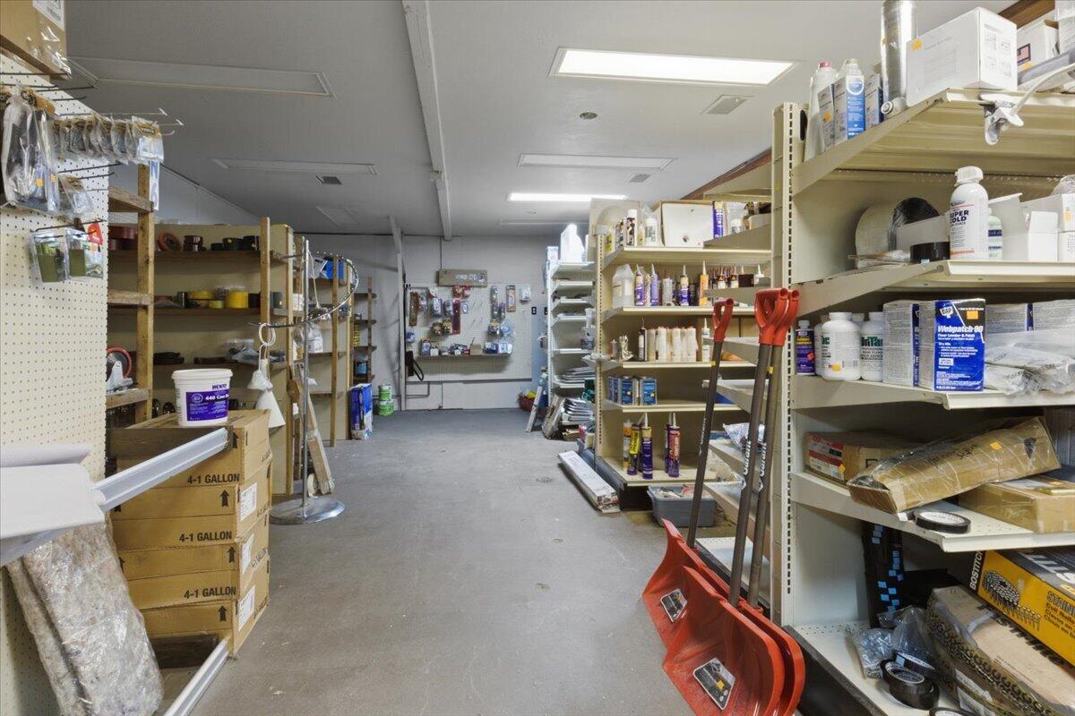 main property photo 45