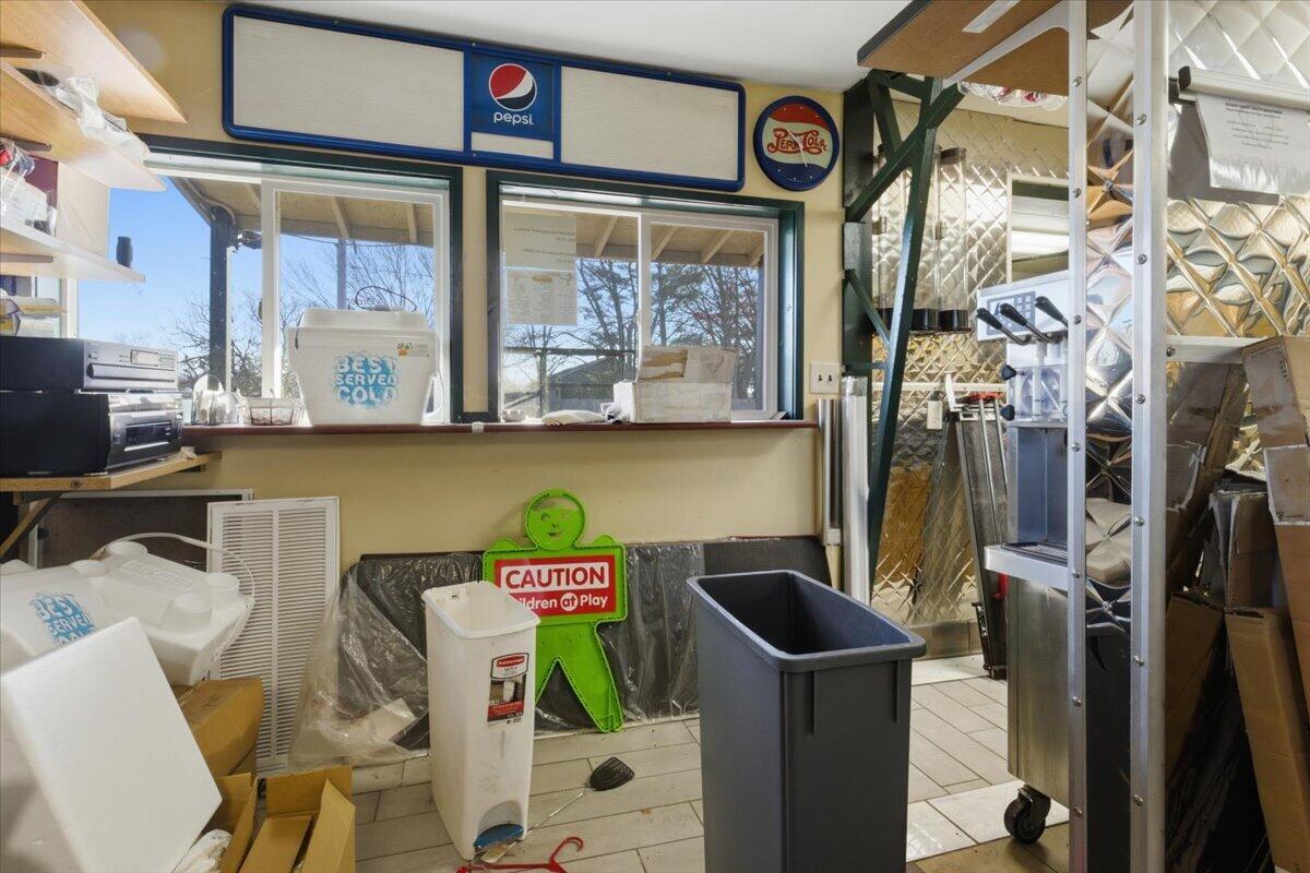 main property photo 51