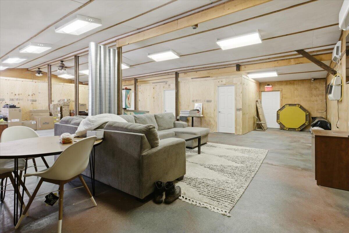 main property photo 66