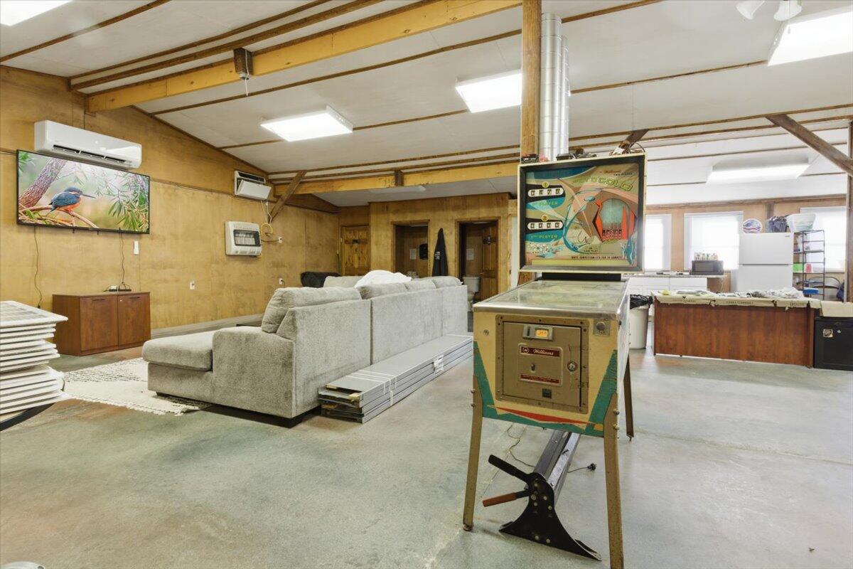 main property photo 73