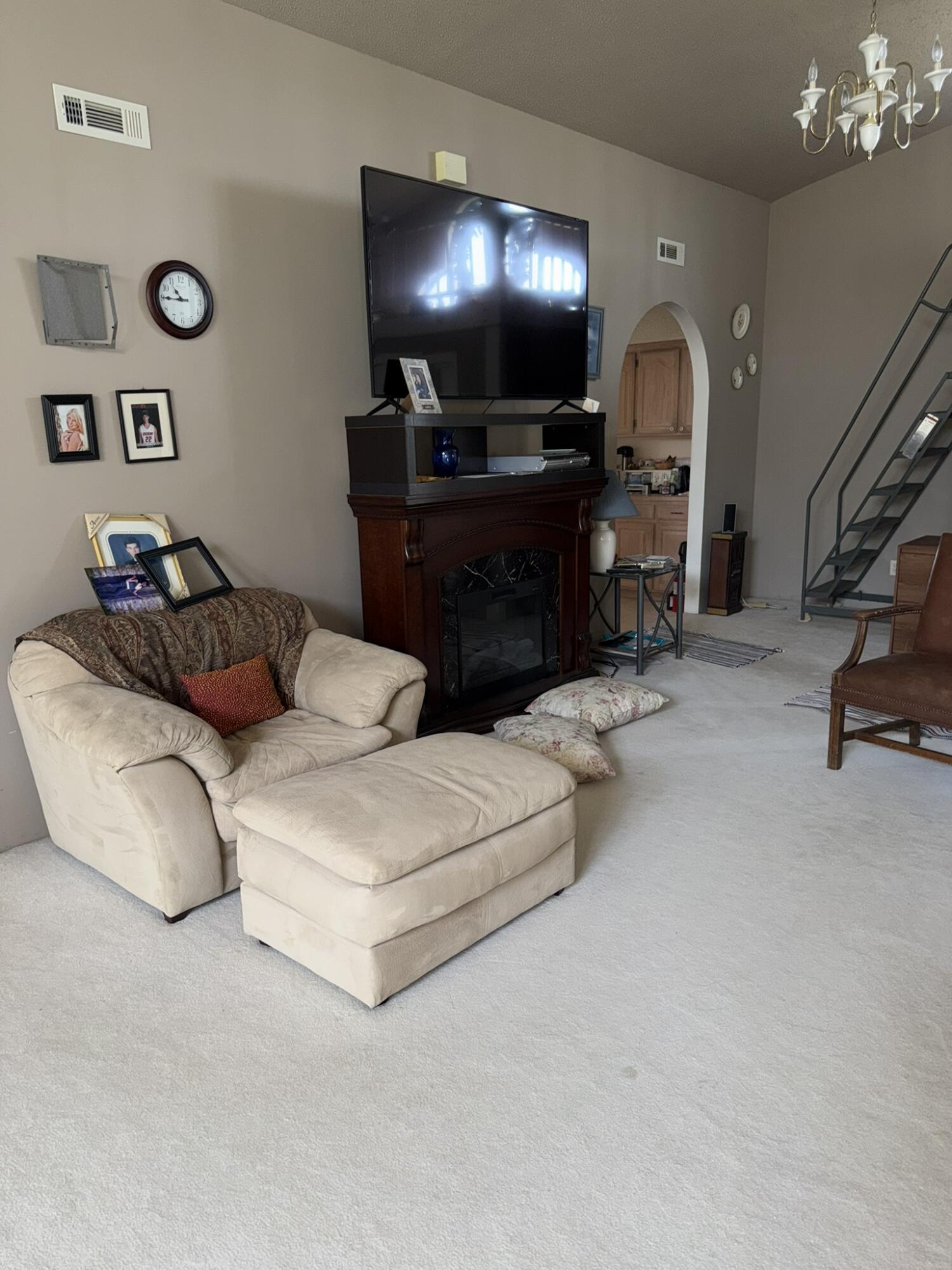 main property photo 60