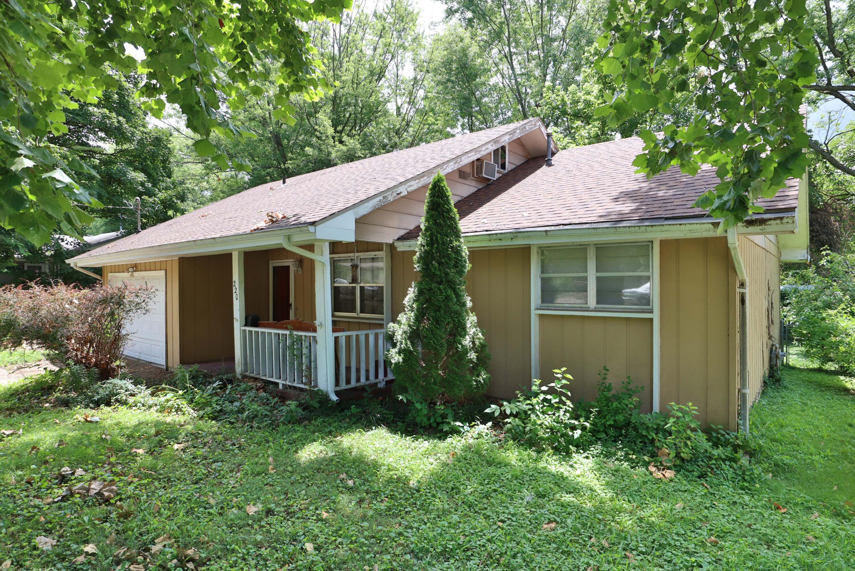 main property photo 29