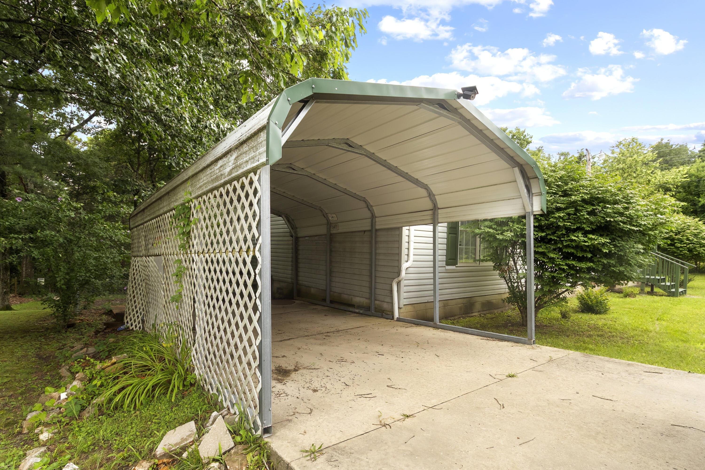 main property photo 35