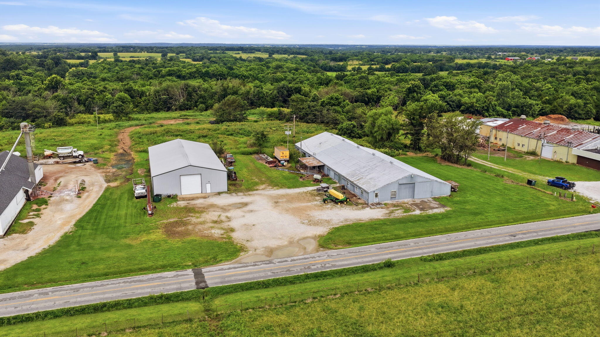 main property photo 19