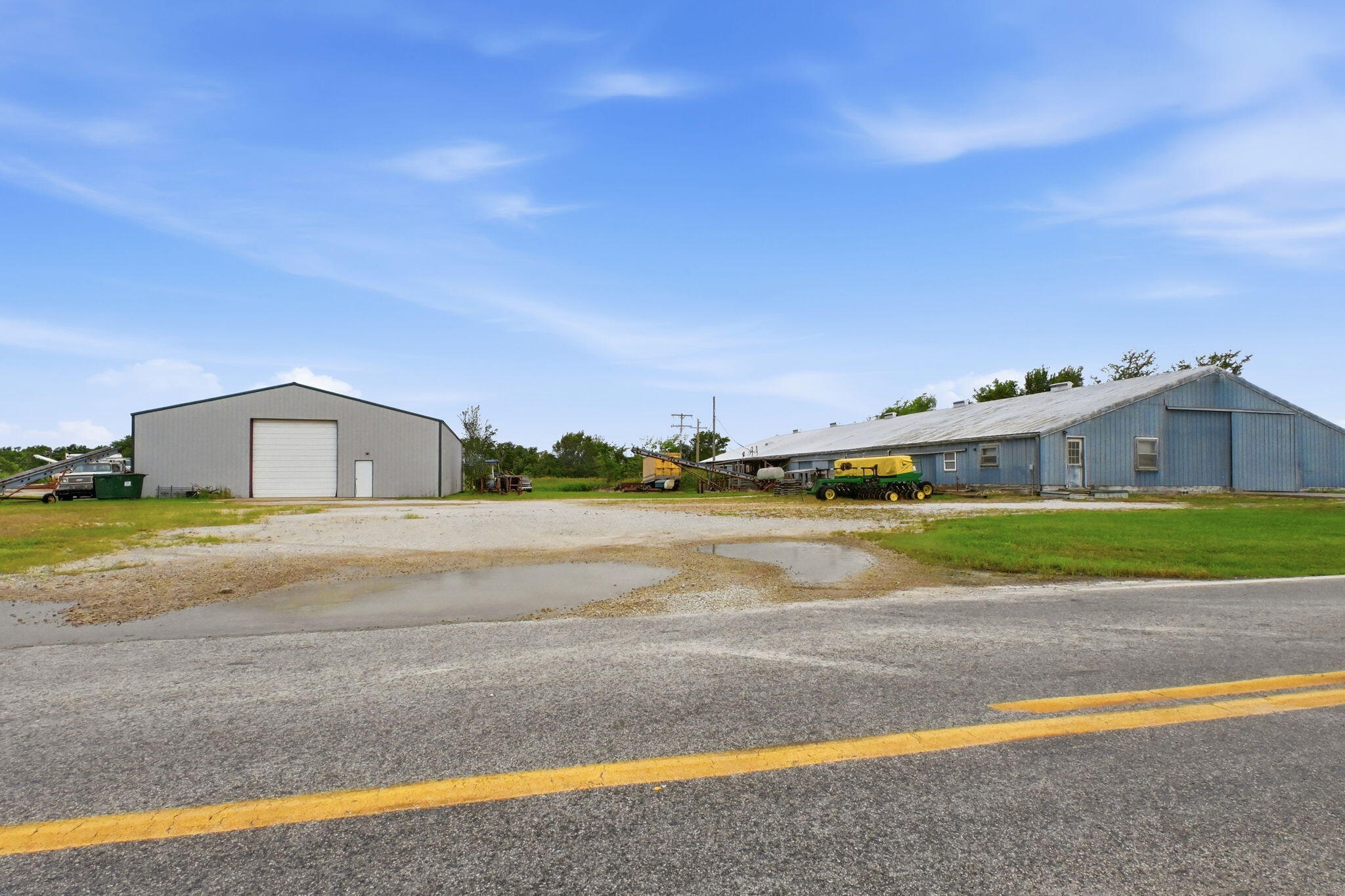 main property photo 20