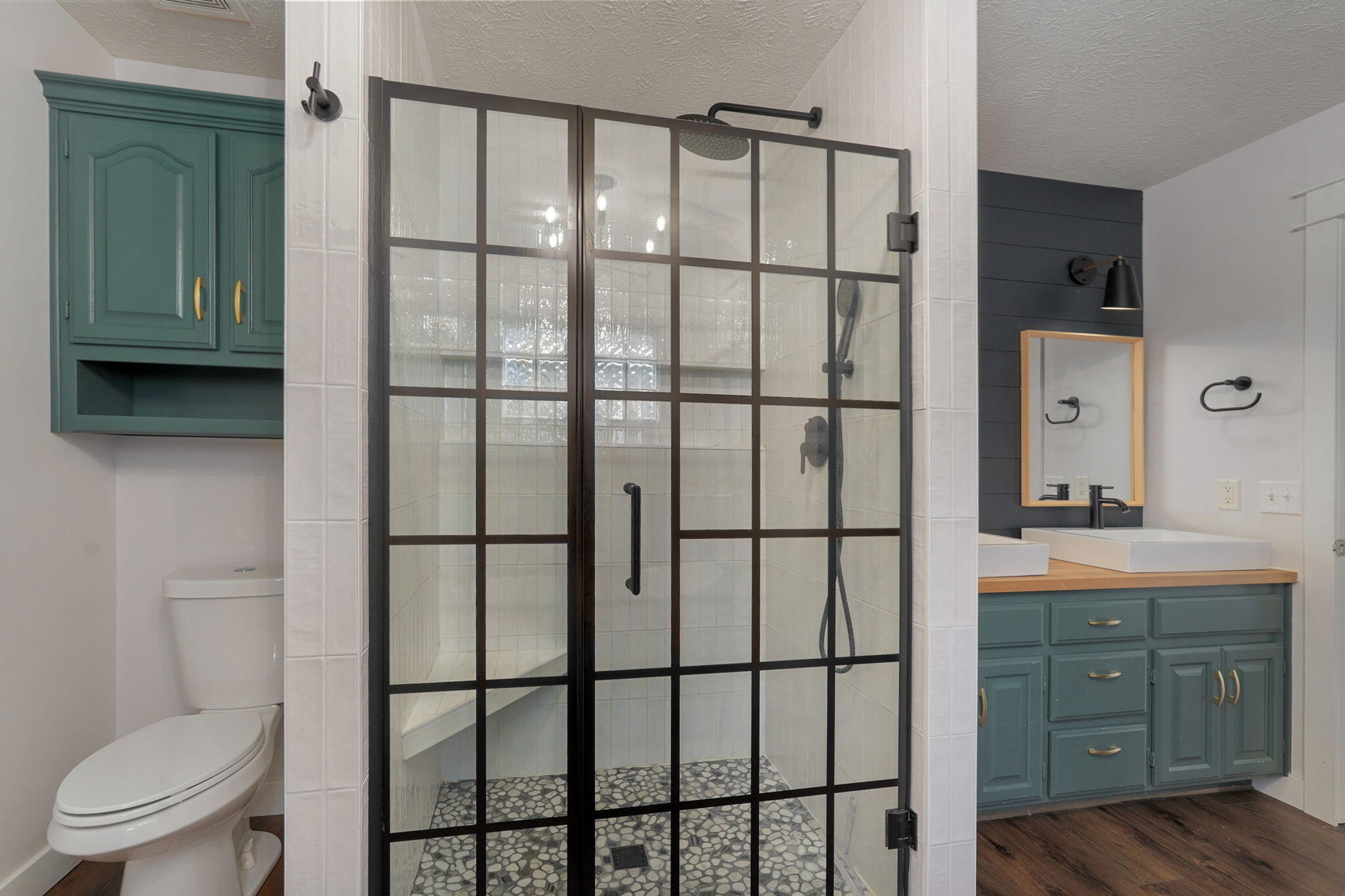 main property photo 20