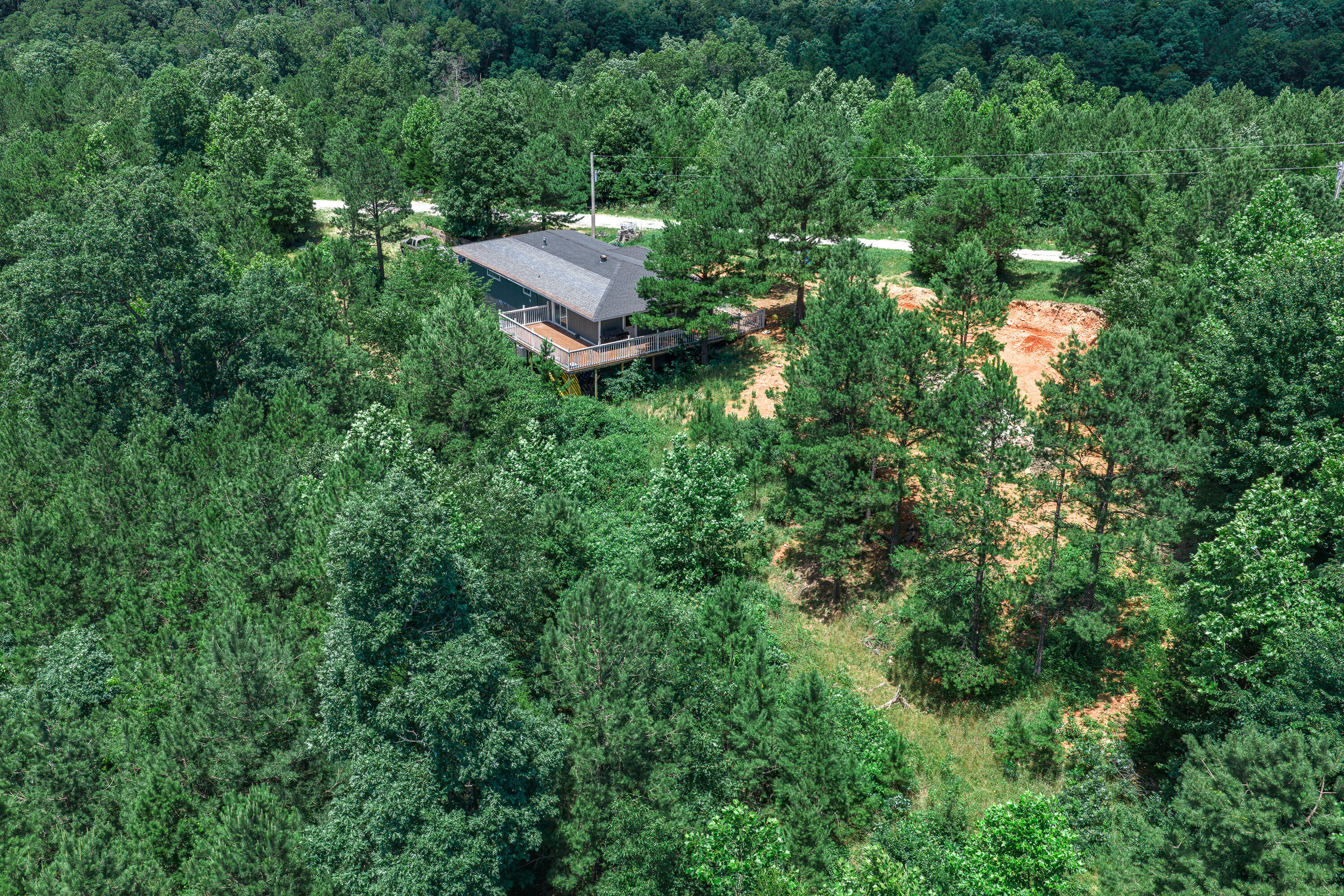 main property photo 28