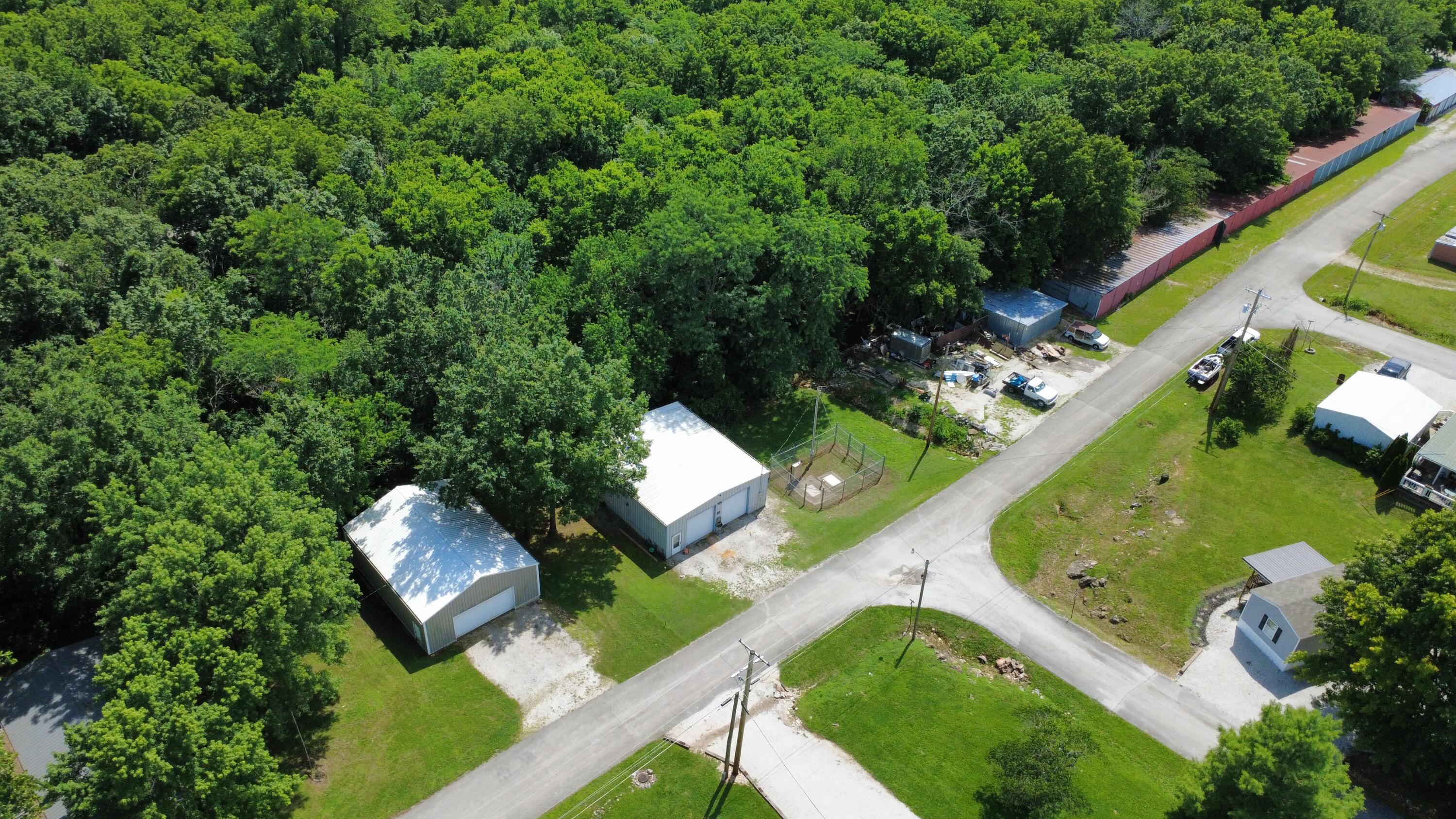 main property photo 40