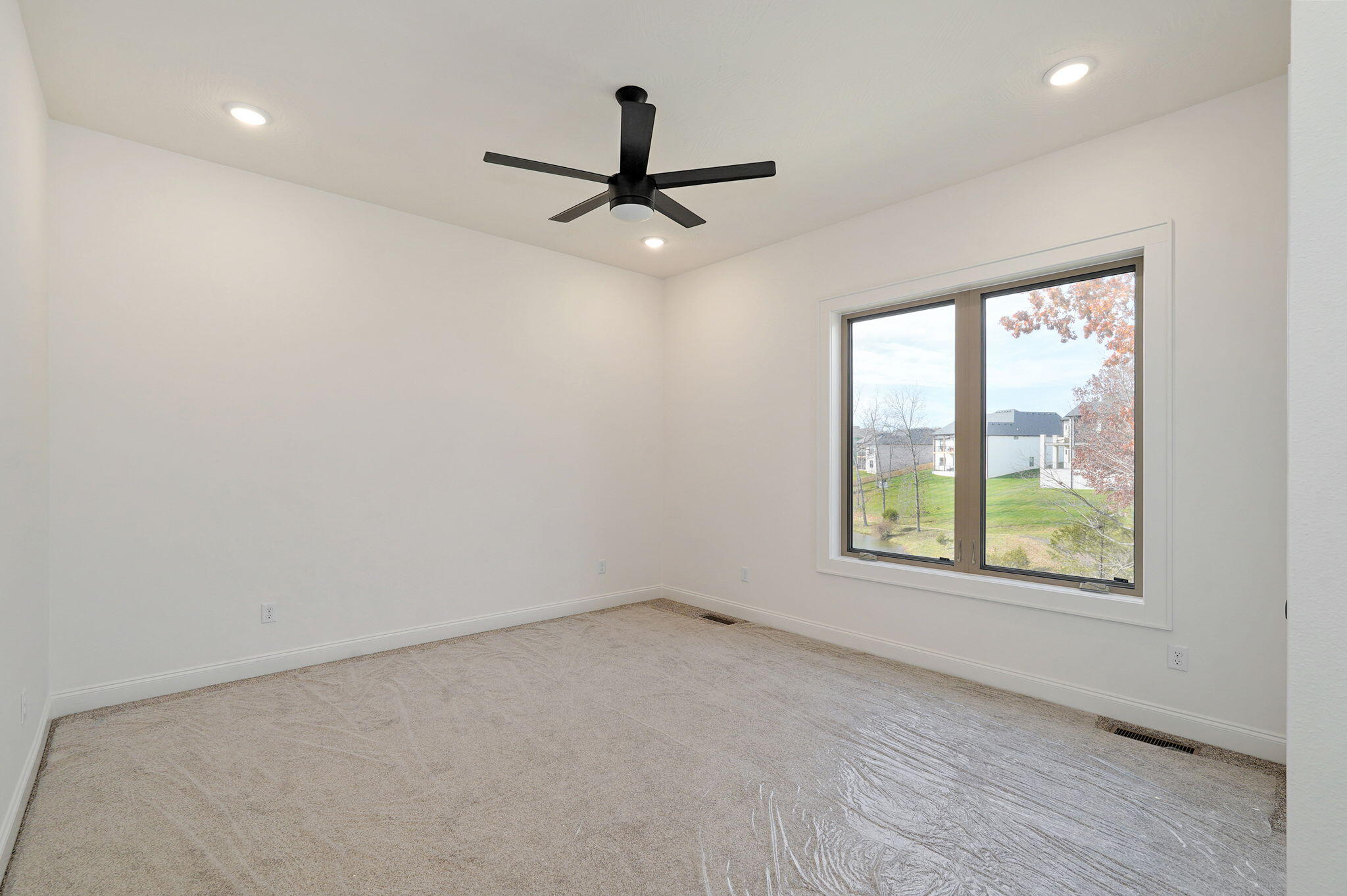 main property photo 74