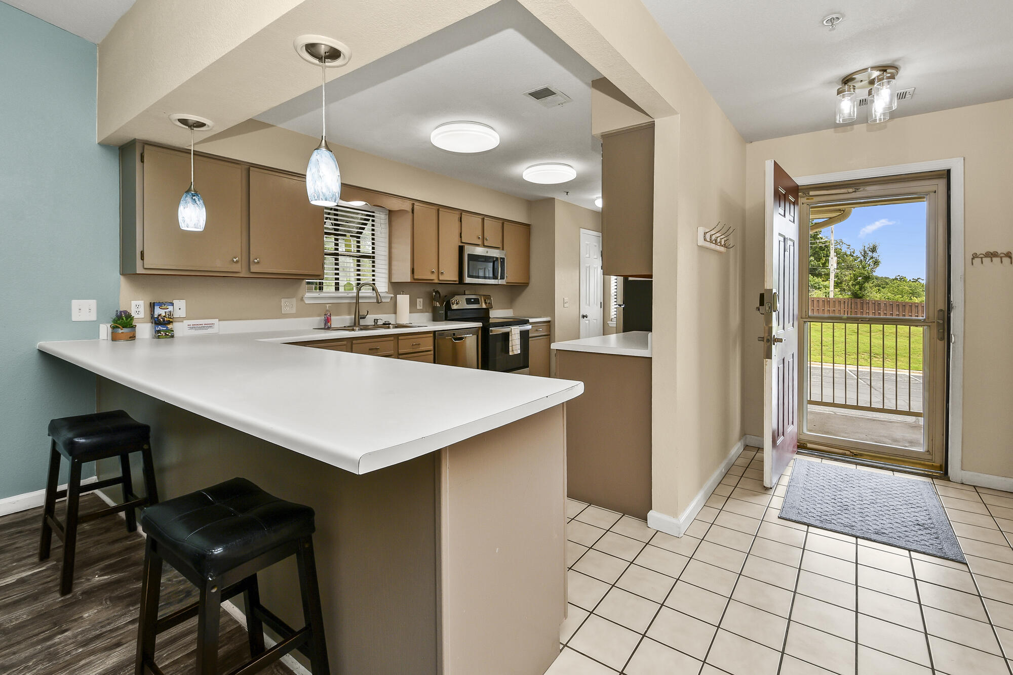 main property photo 12