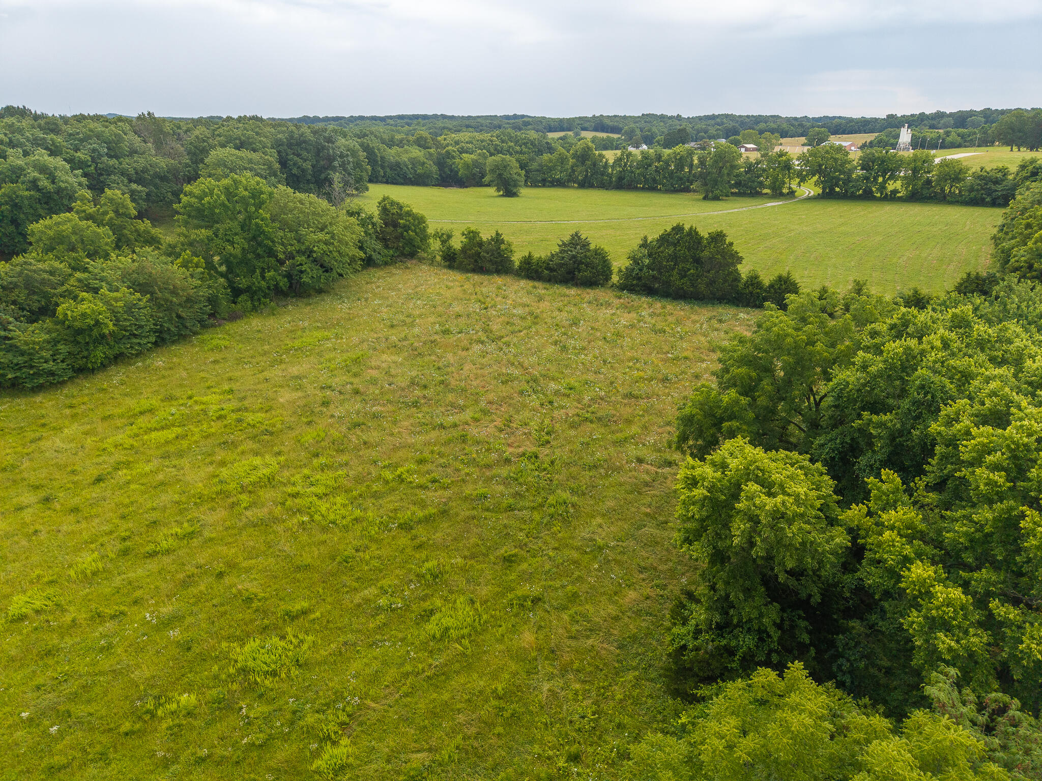 main property photo 13