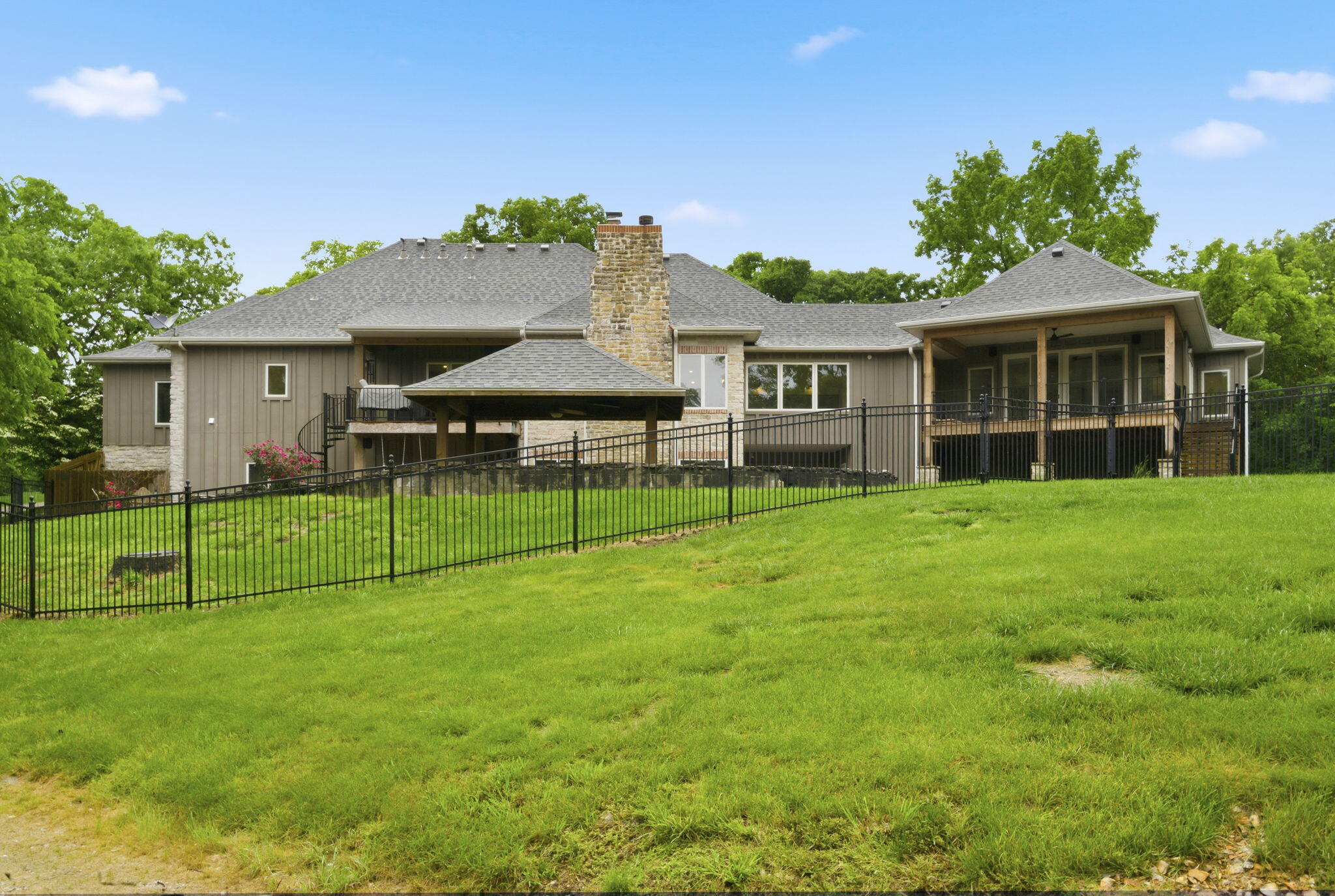main property photo 53
