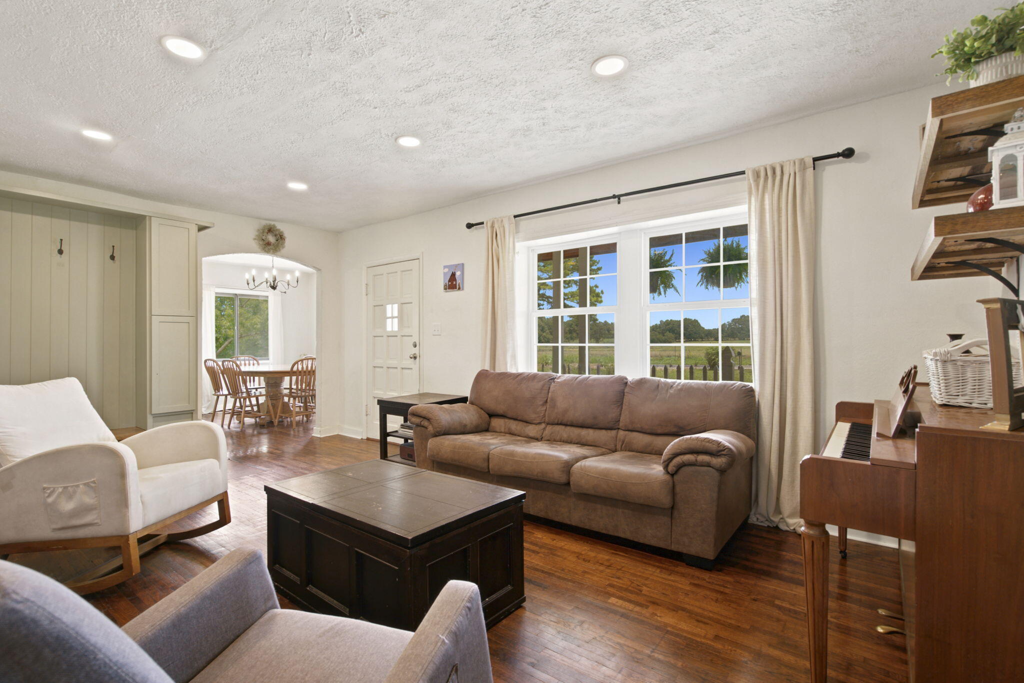 main property photo 3