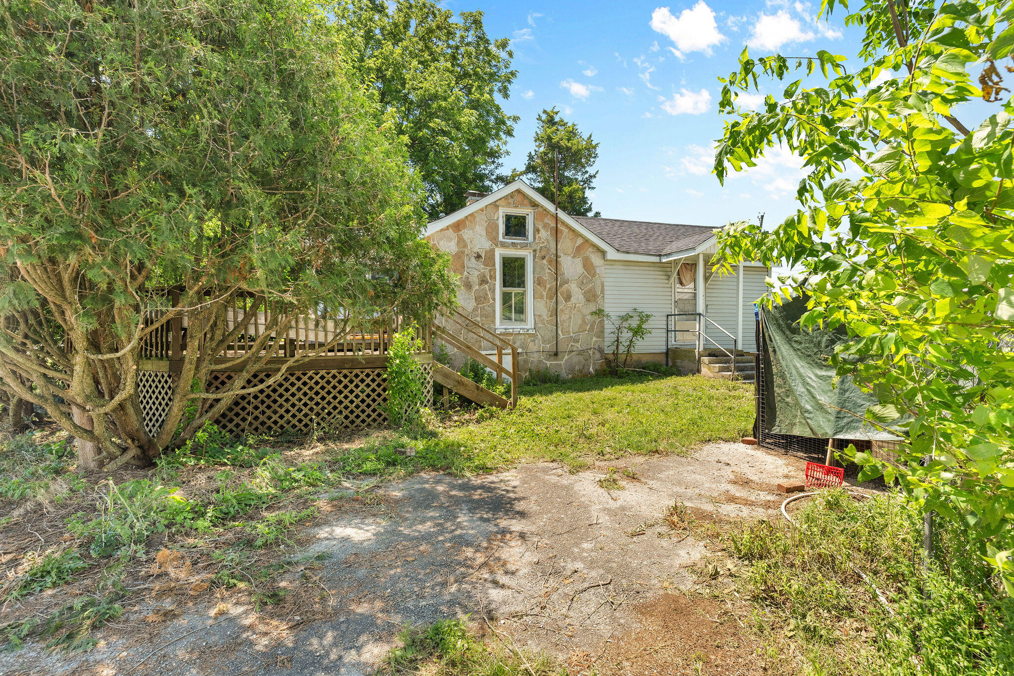 main property photo 10