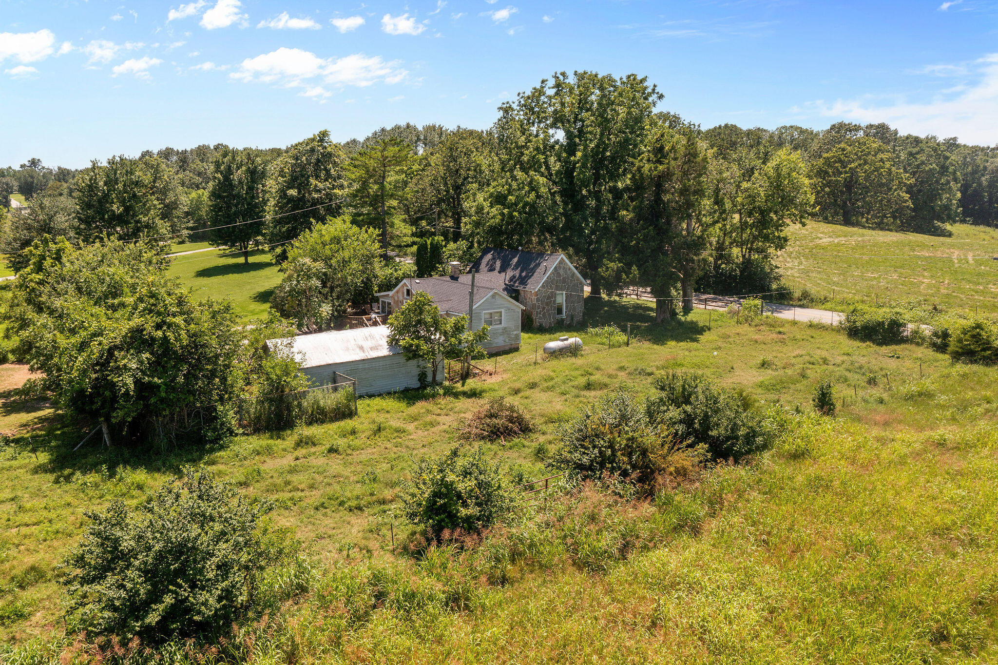 main property photo 31