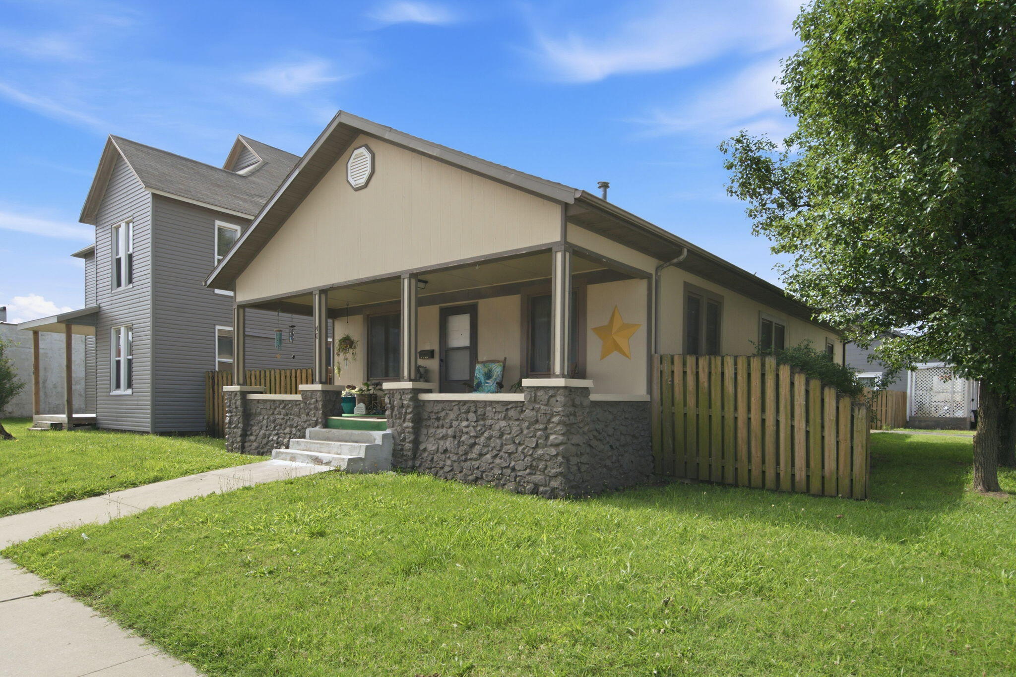 main property photo 10