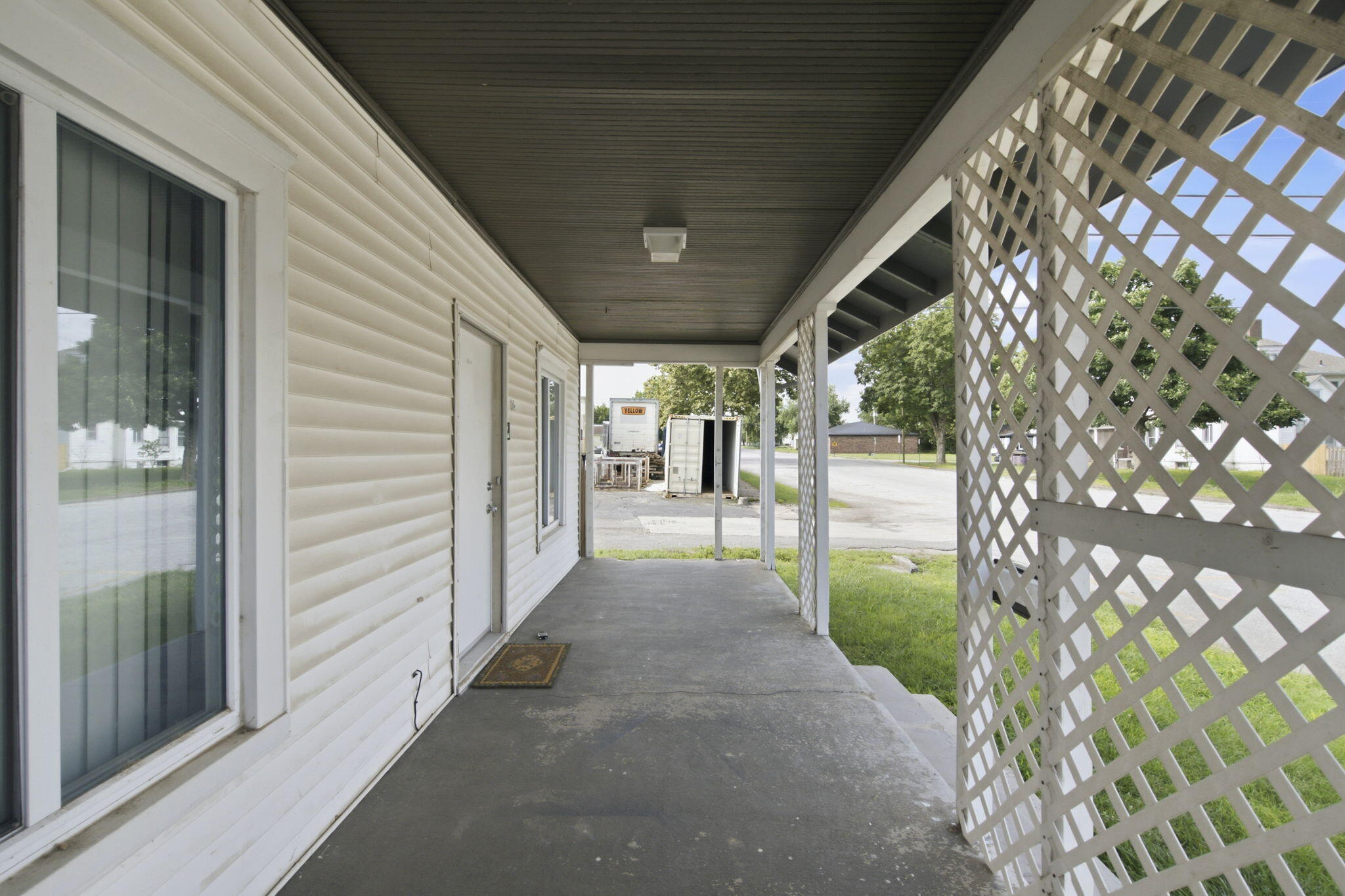 main property photo 6