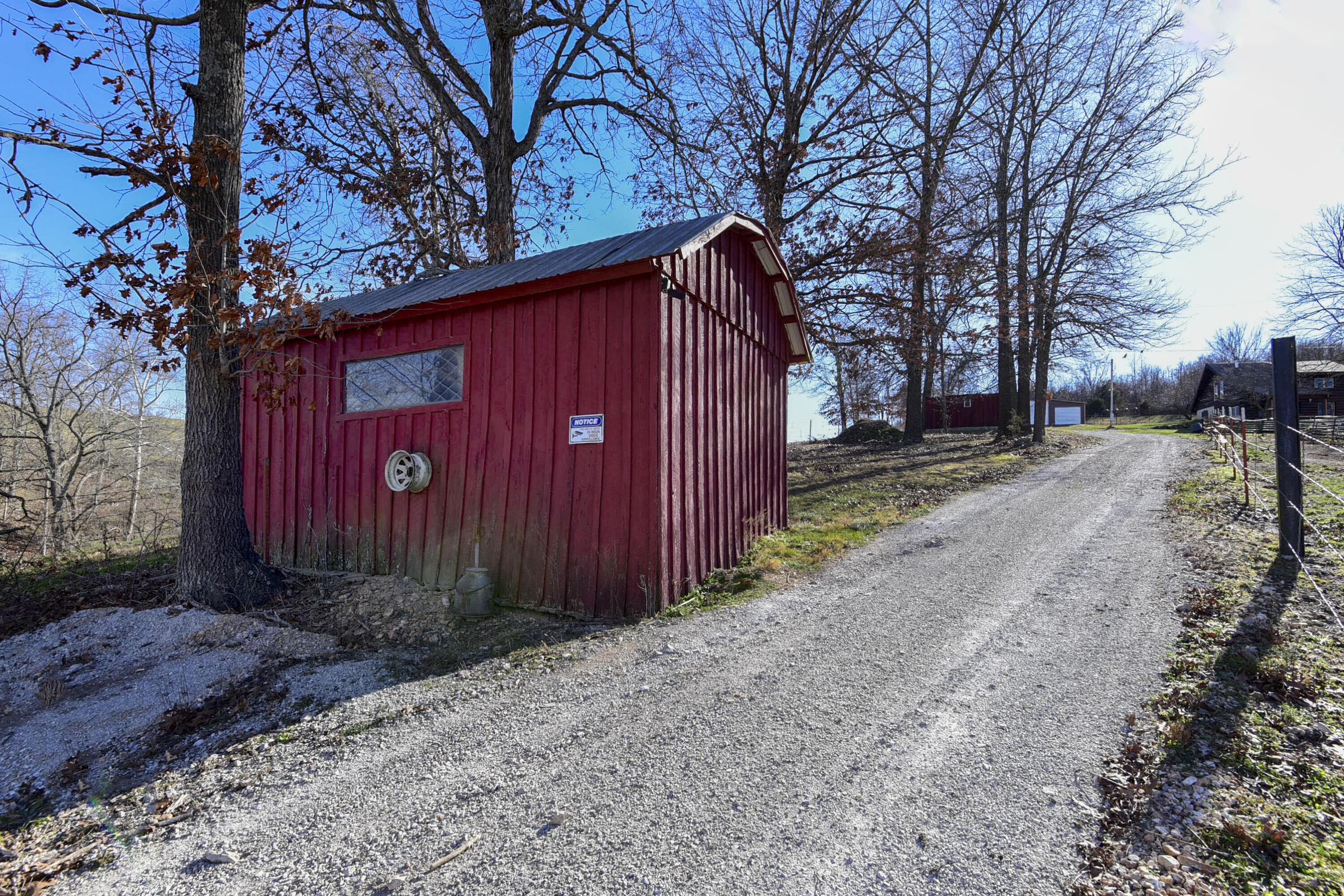 main property photo 30