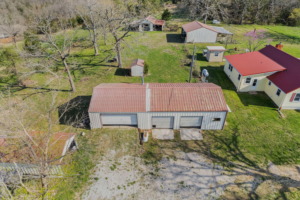 main property photo 43