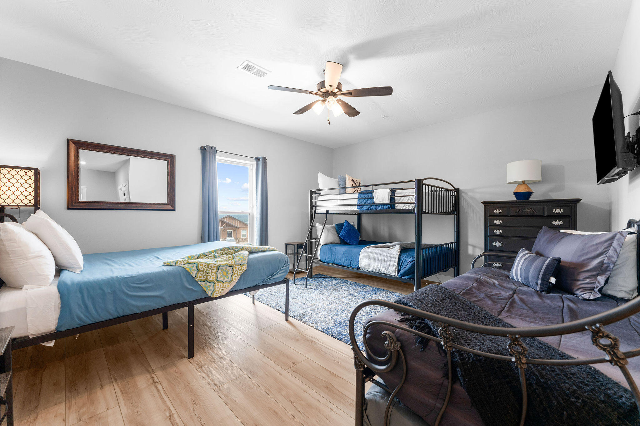 property viewer photo 22