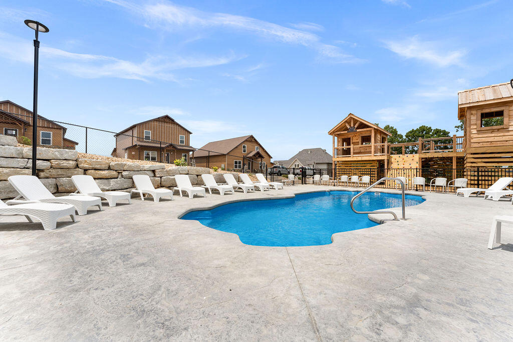 property viewer photo 35