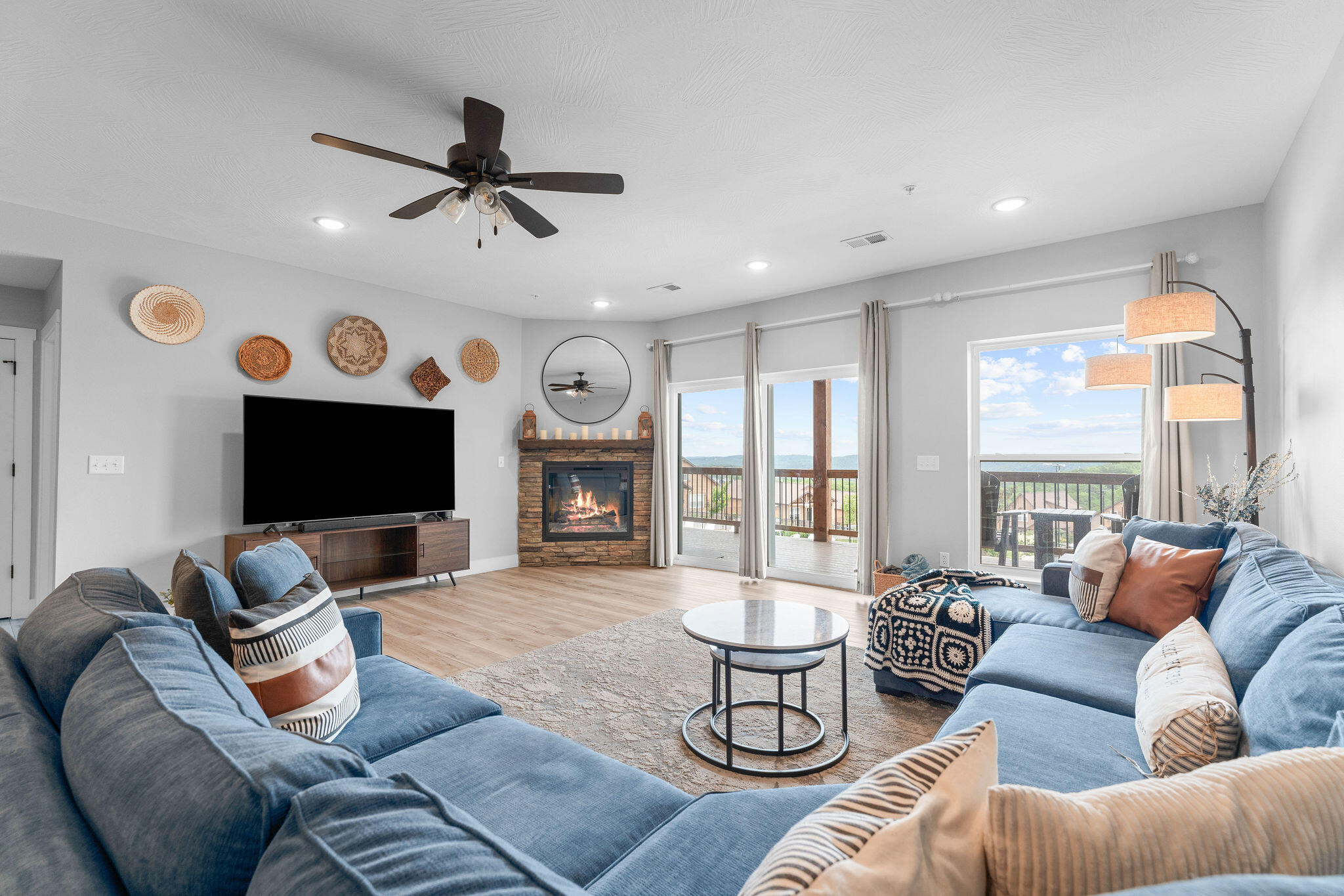 property viewer photo 7