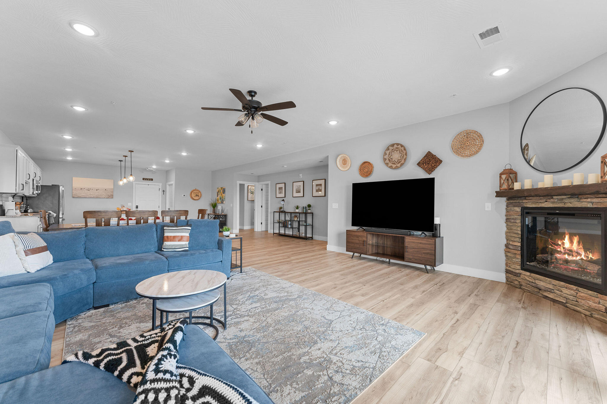 property viewer photo 9