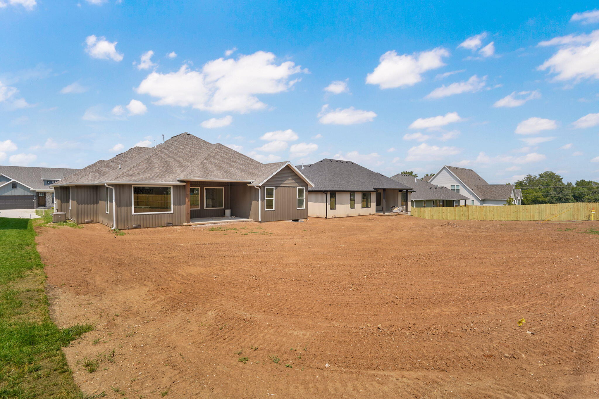 main property photo 13