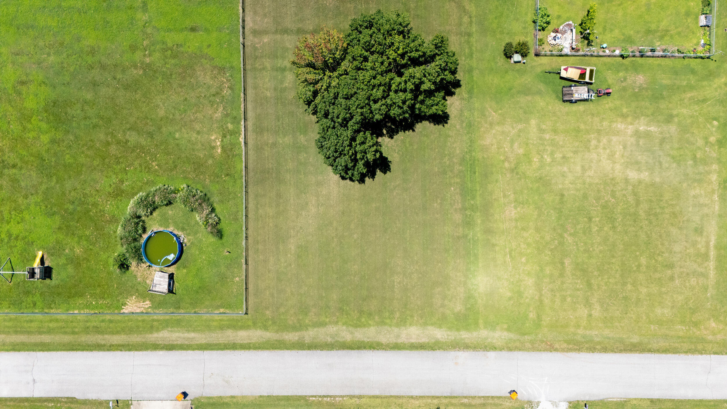 main property photo 40