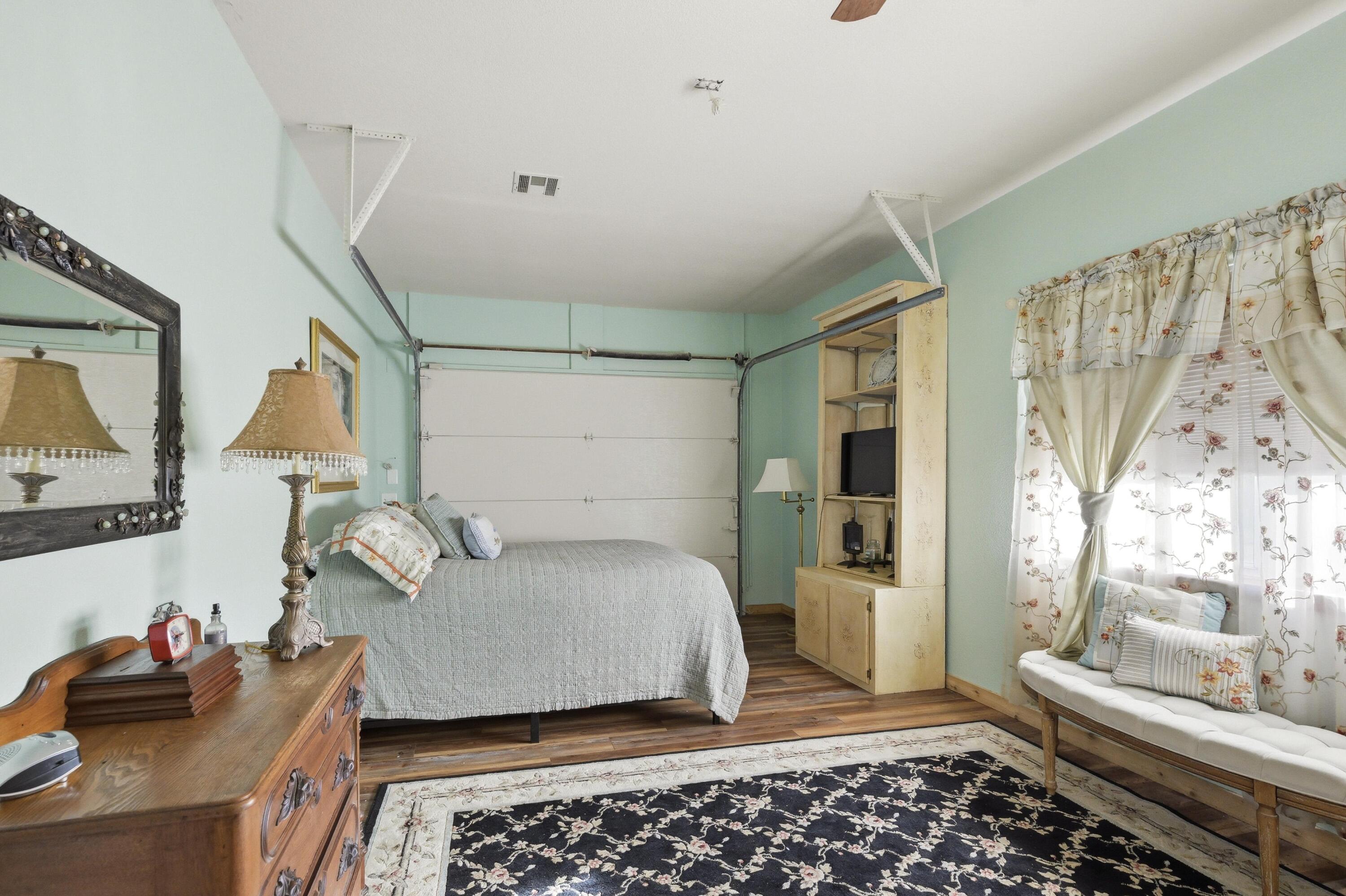 main property photo 111