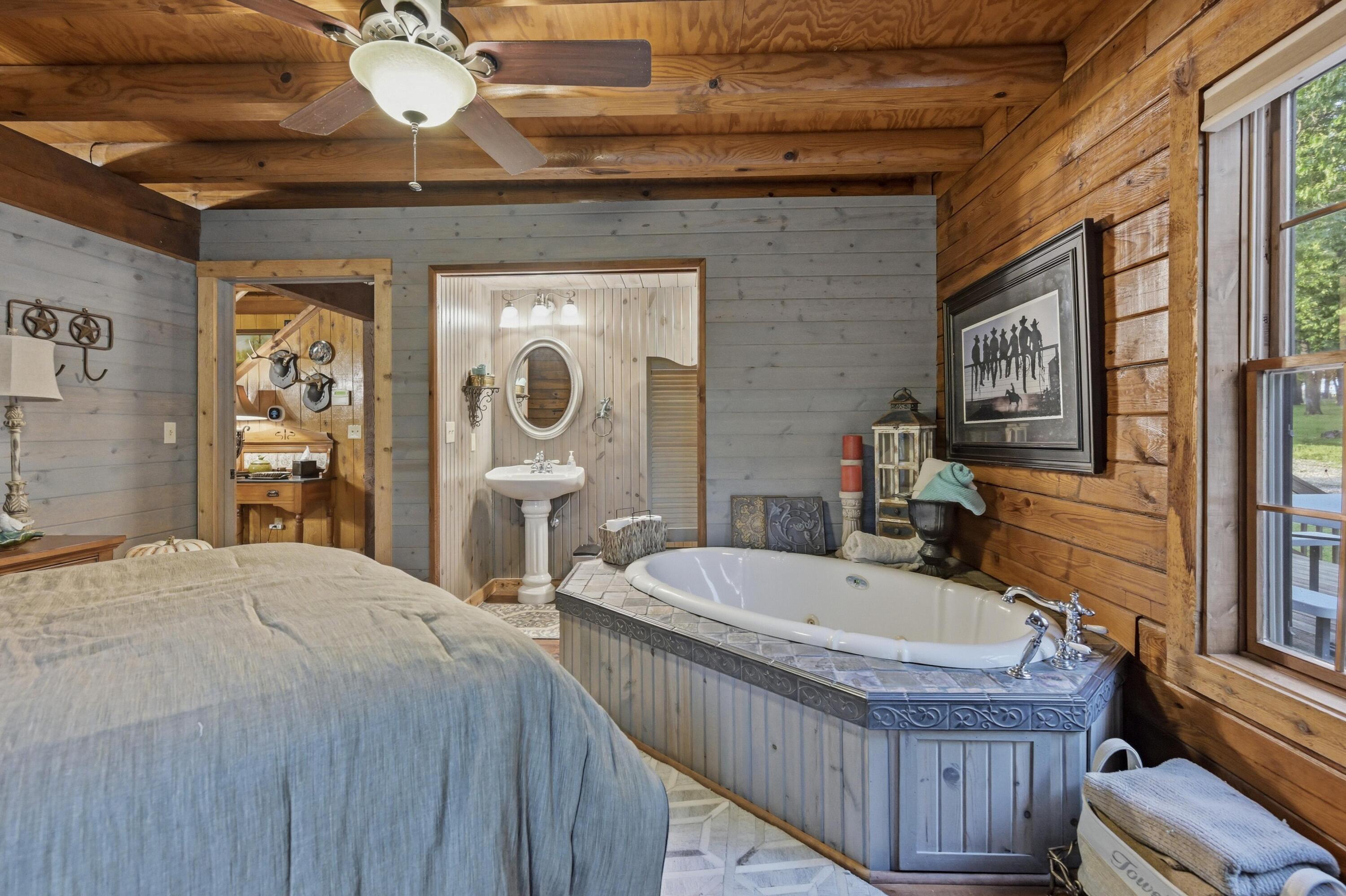 main property photo 158
