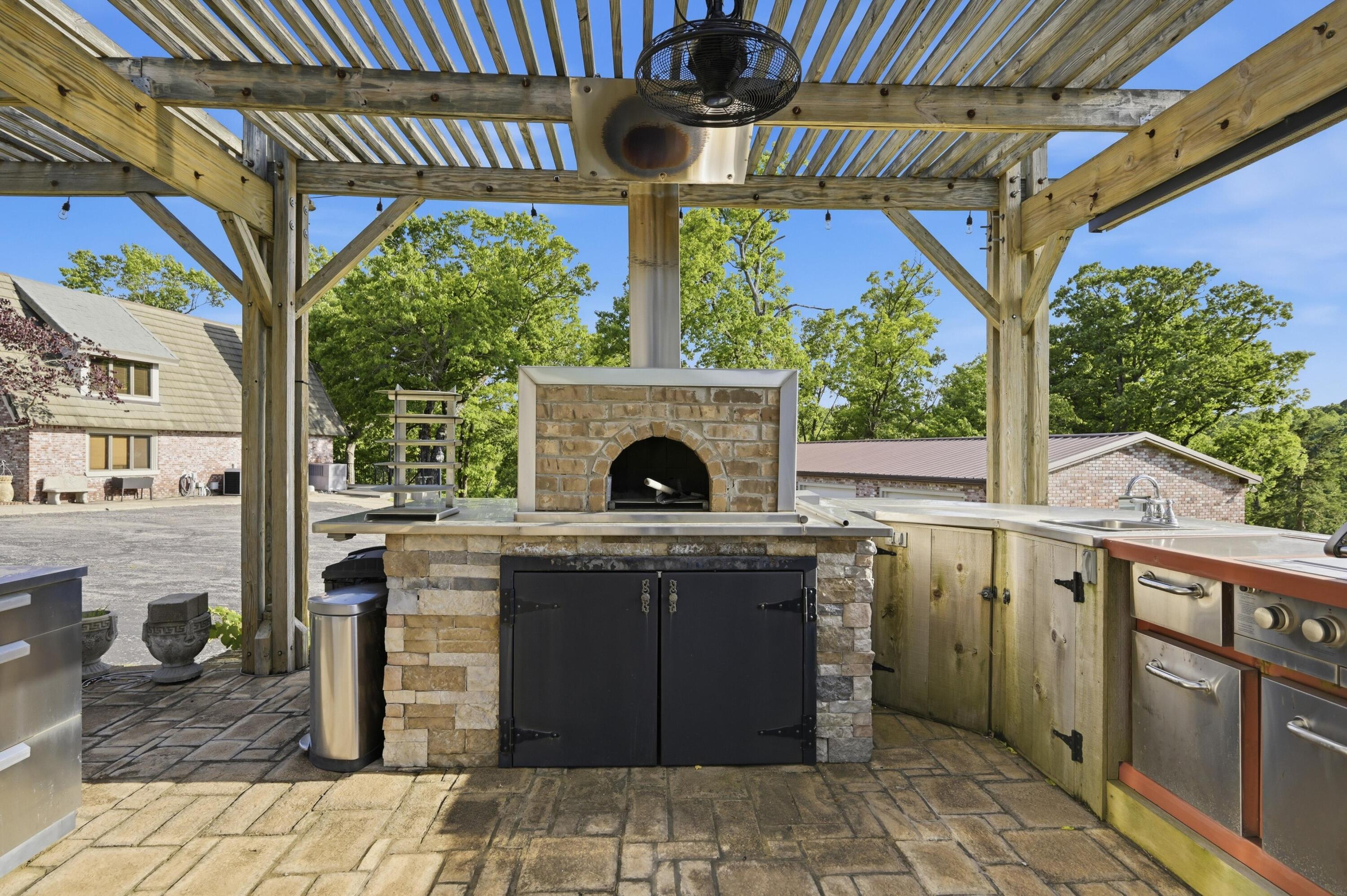 main property photo 95