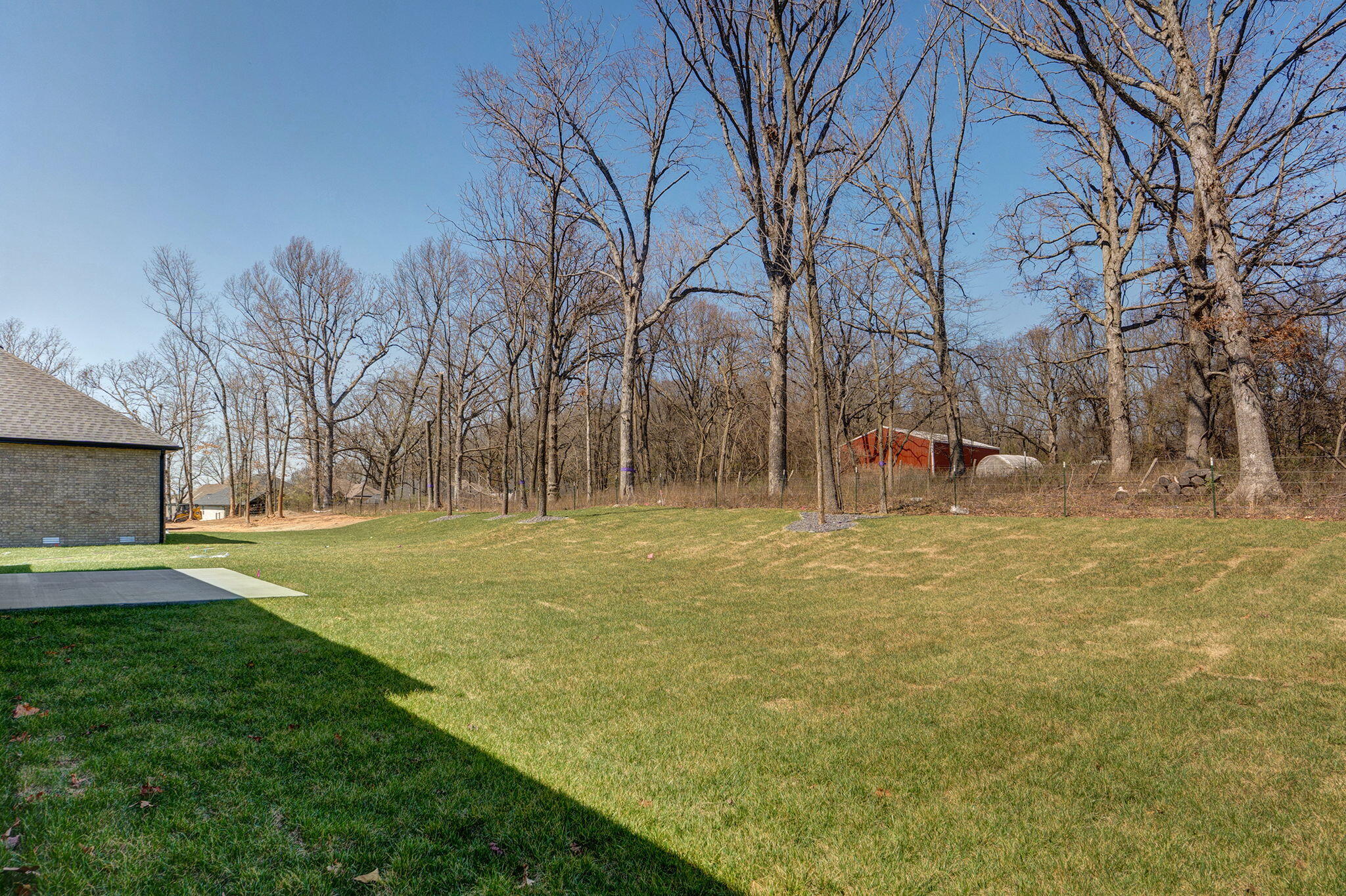 main property photo 40