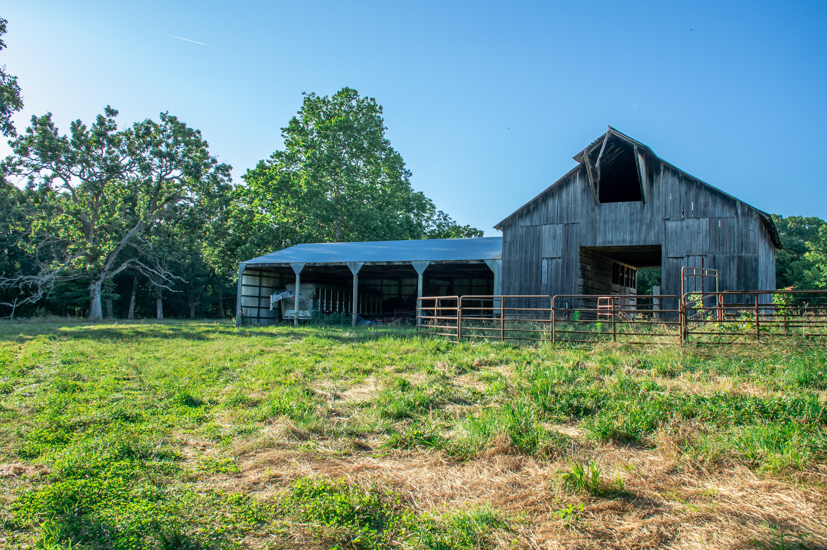 main property photo 6