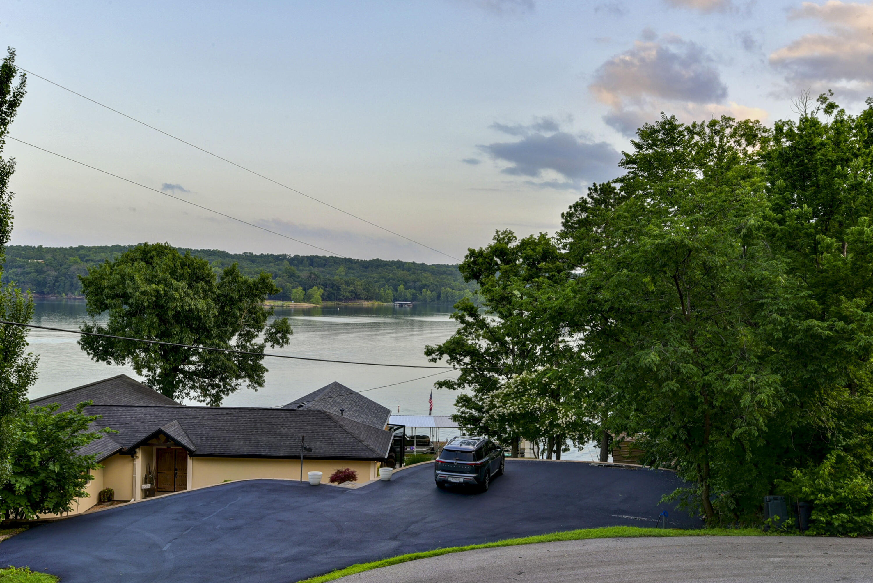 main property photo 8