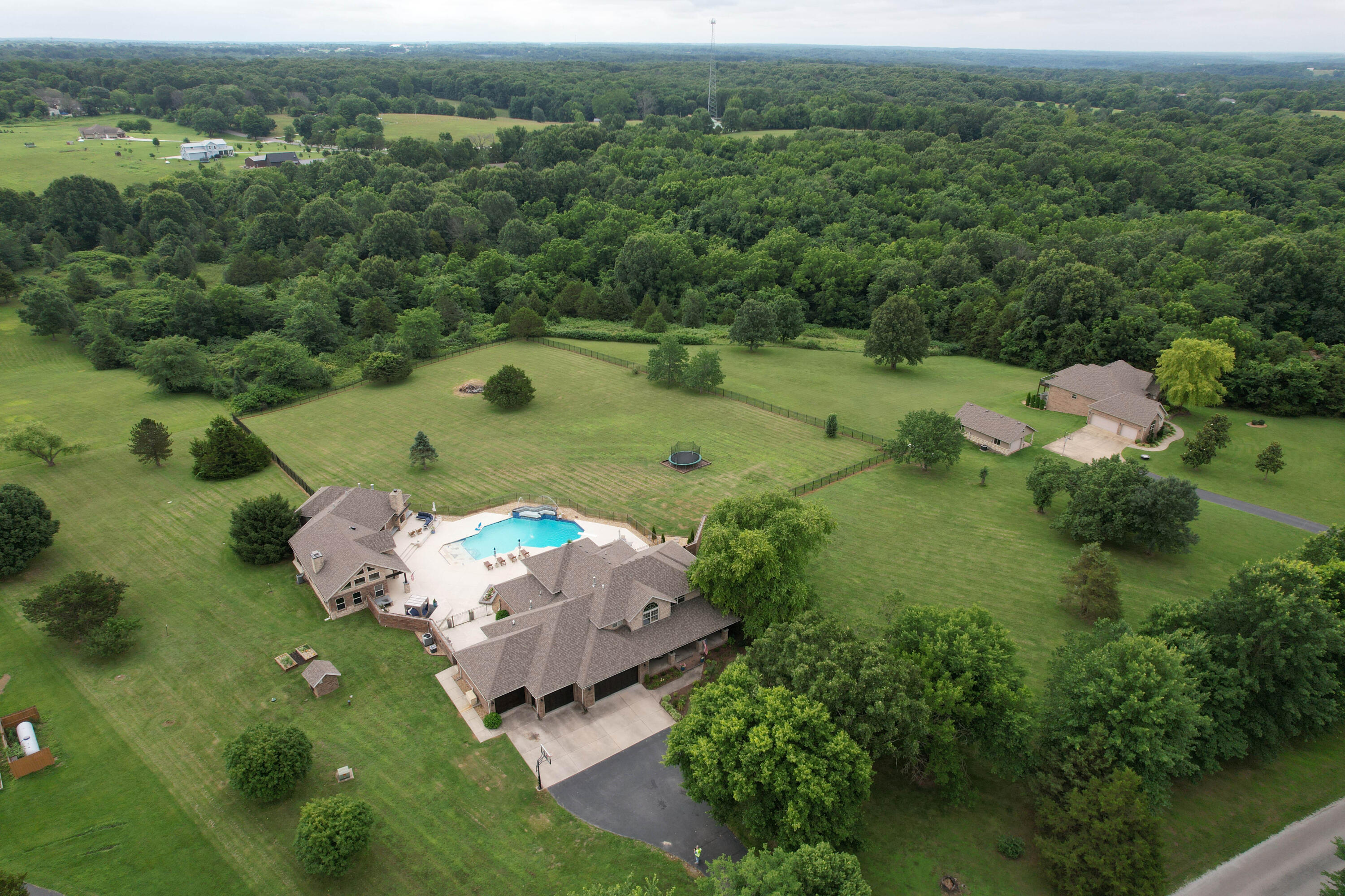 main property photo 70