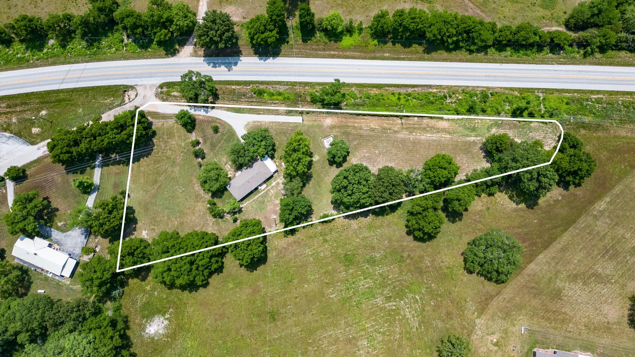 main property photo 37