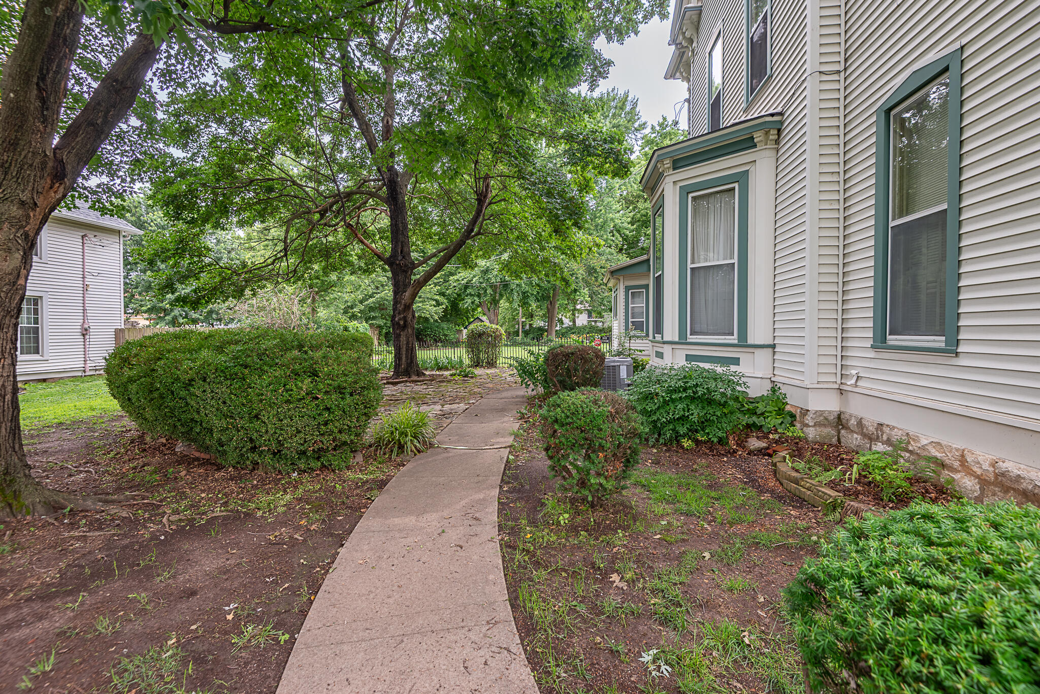 main property photo 54