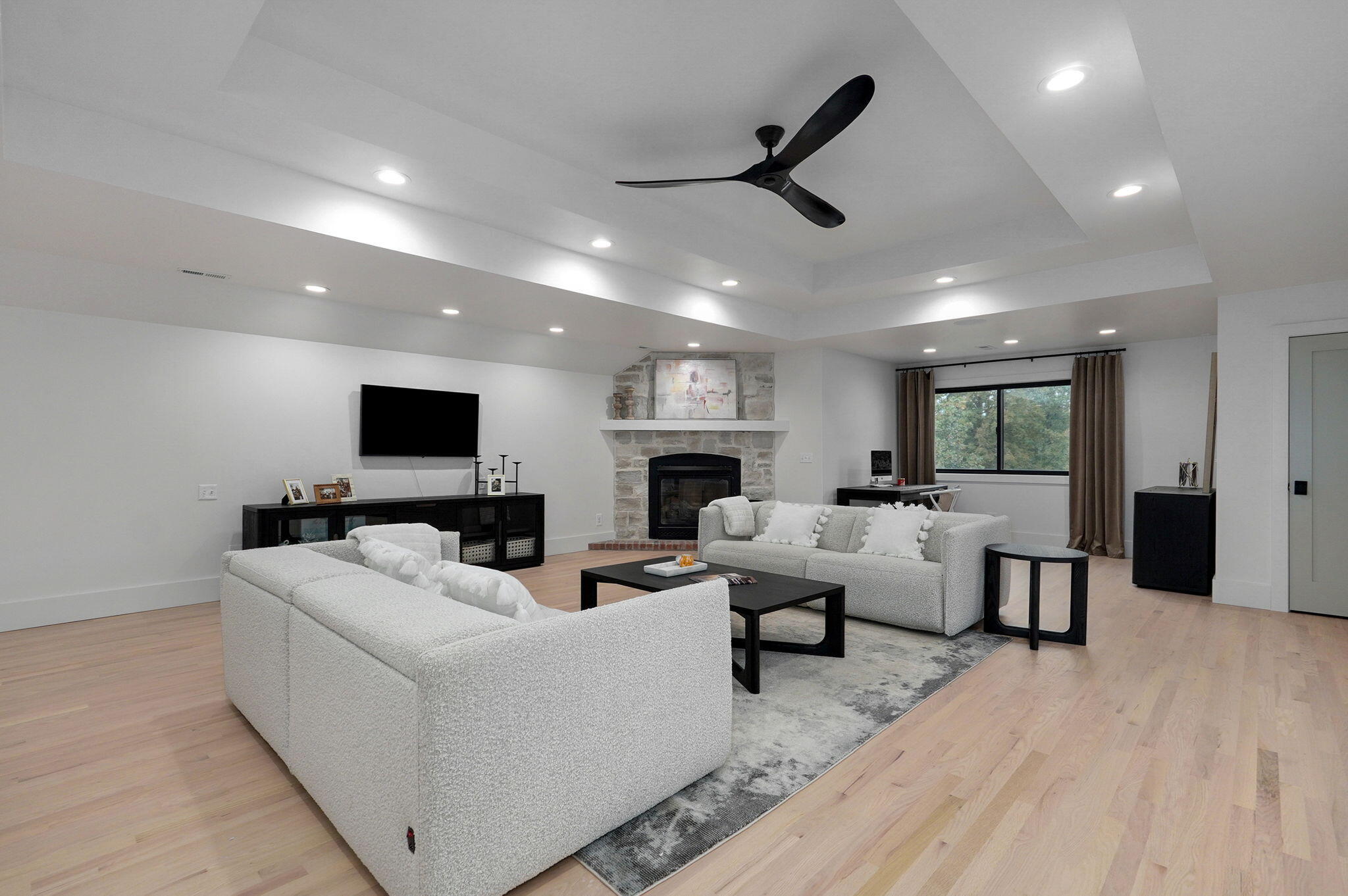 main property photo 71