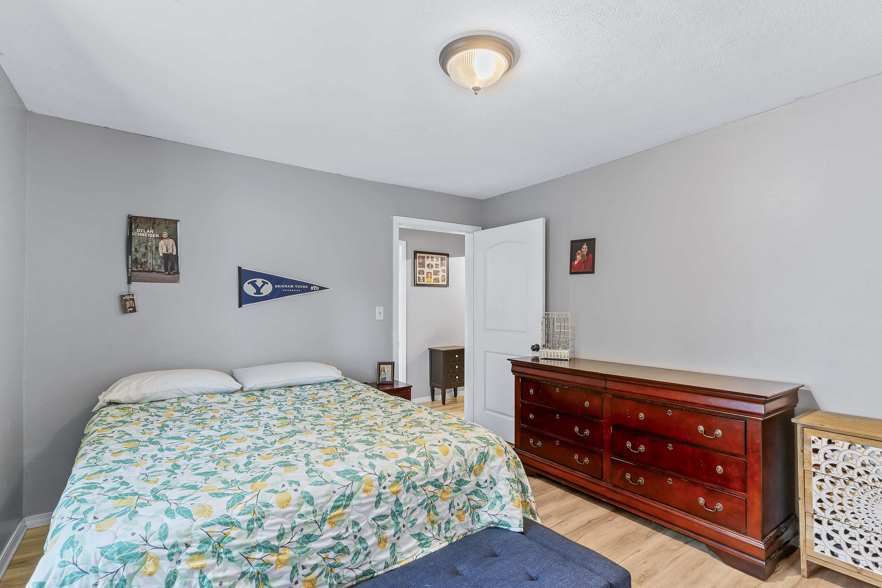 main property photo 18