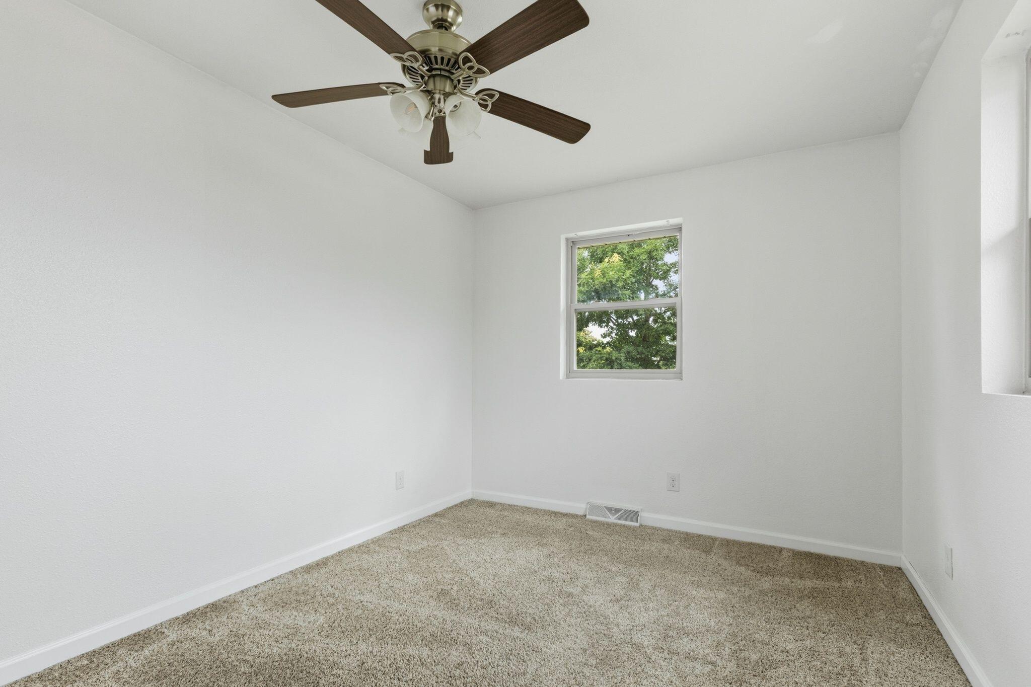 property viewer photo 10