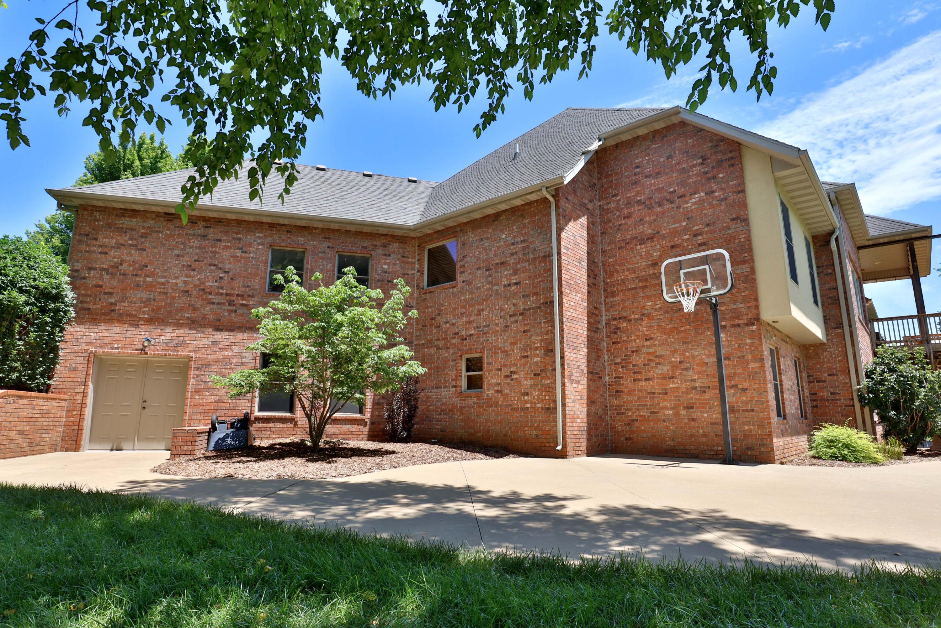 main property photo 78