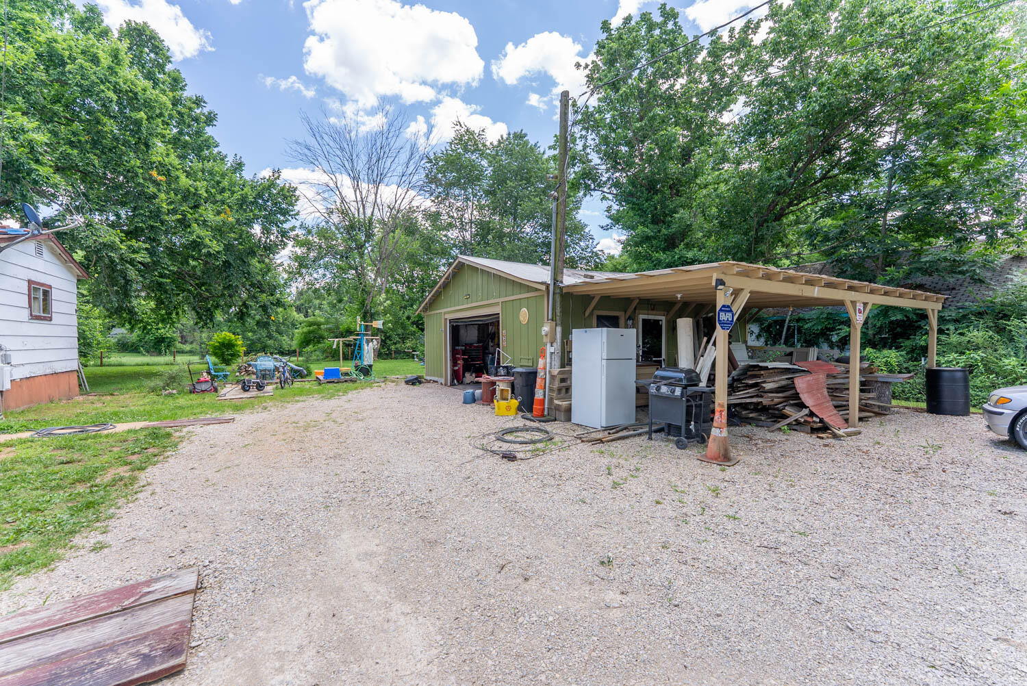 main property photo 24