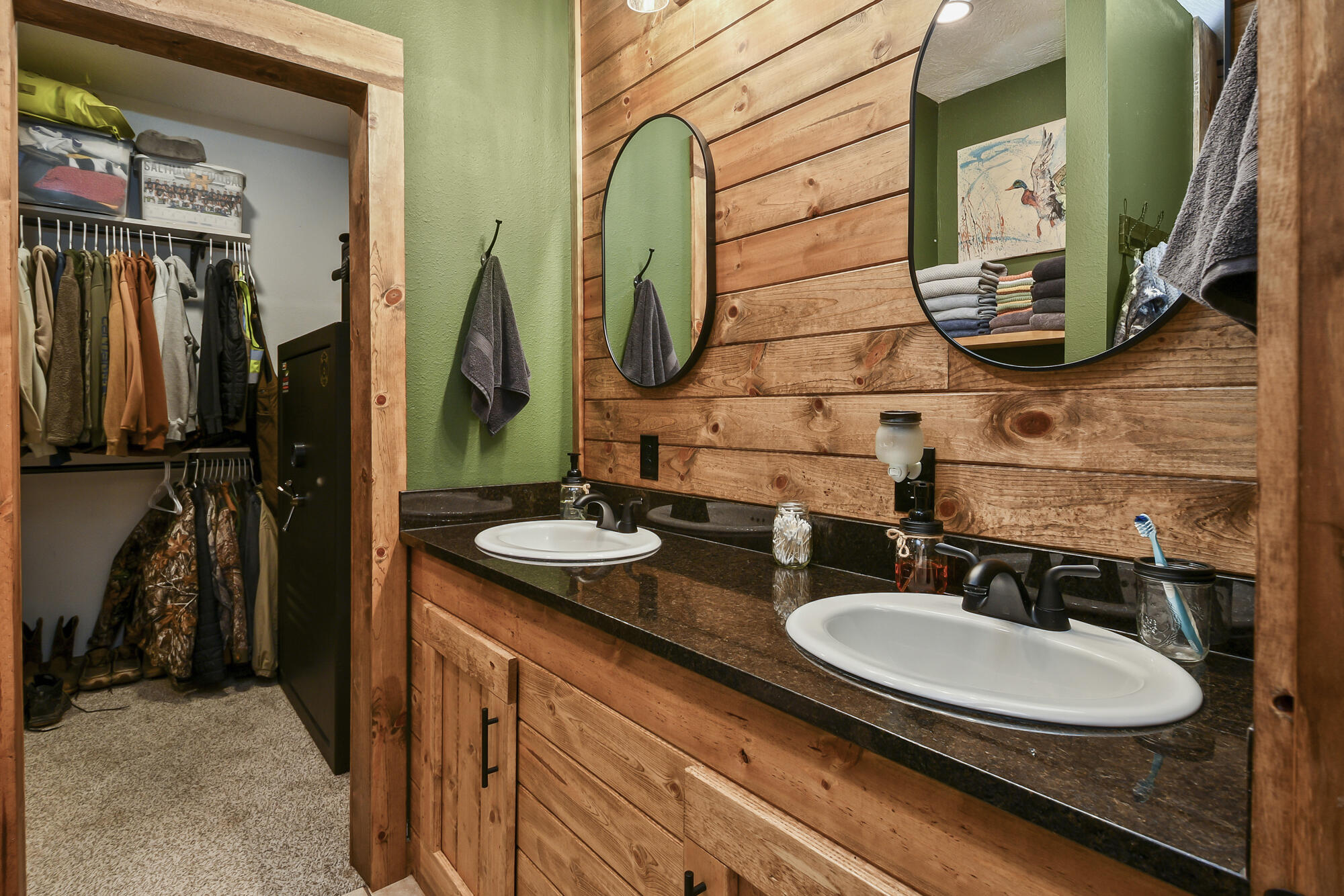 main property photo 22