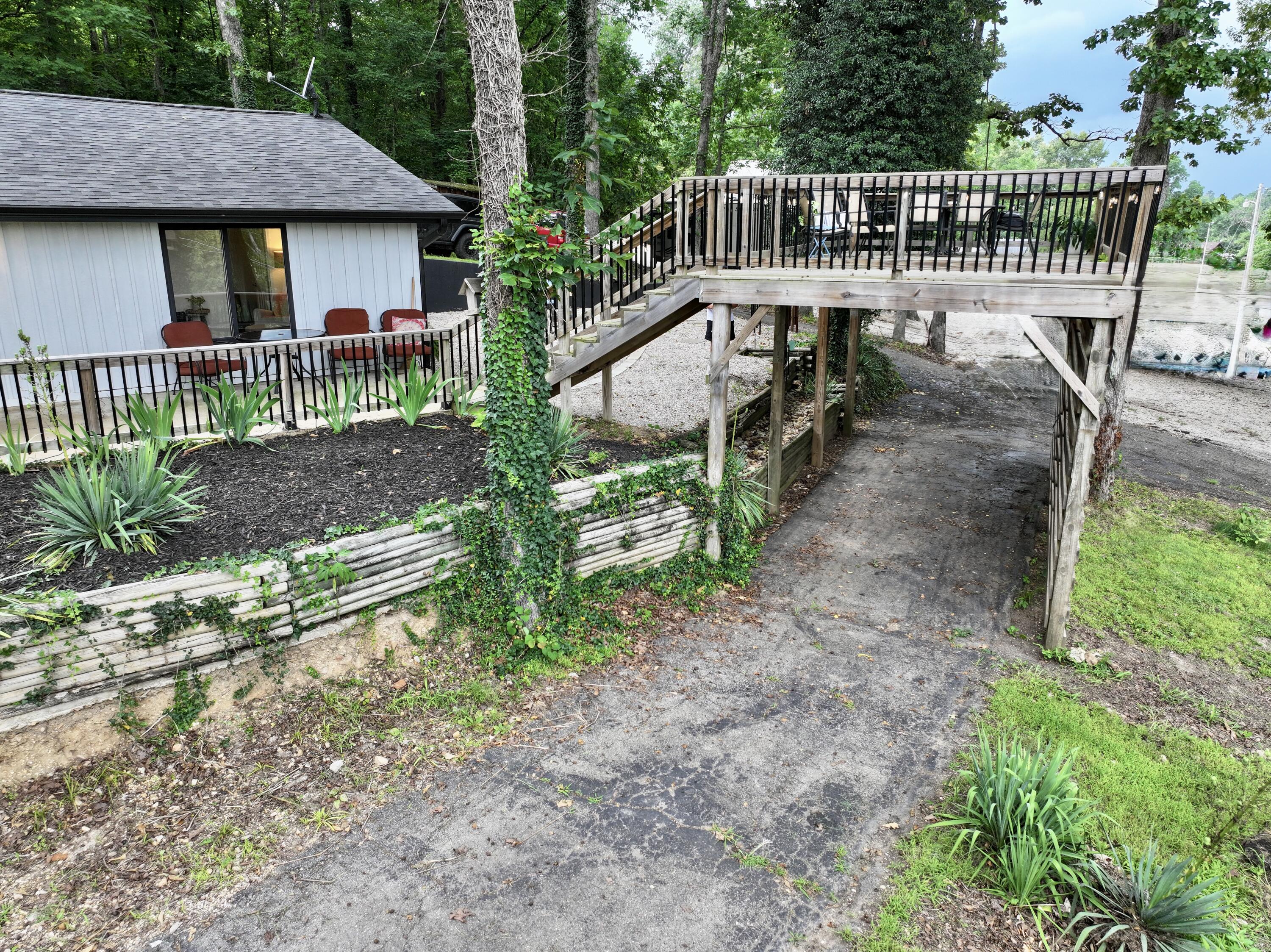 main property photo 37