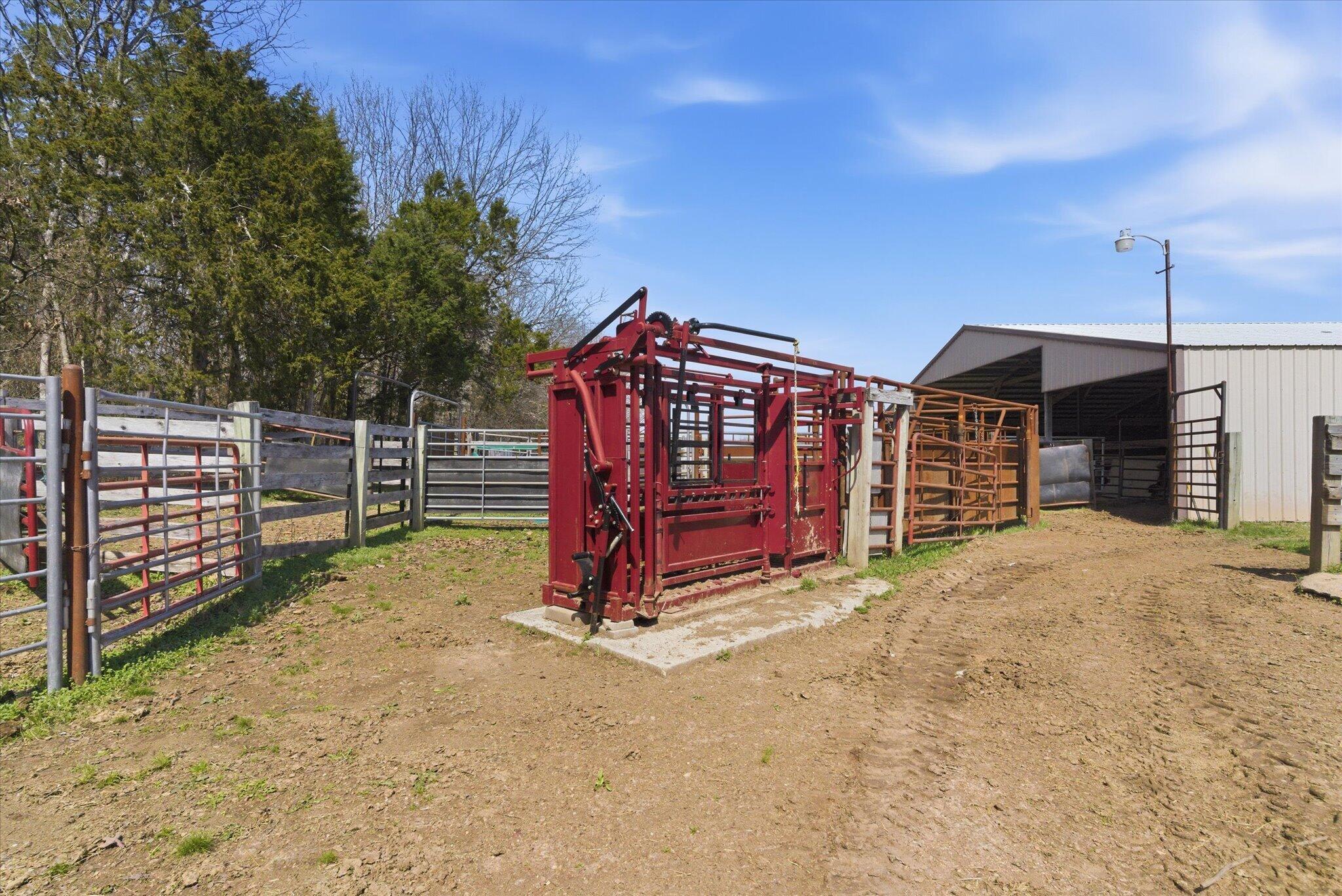 main property photo 47