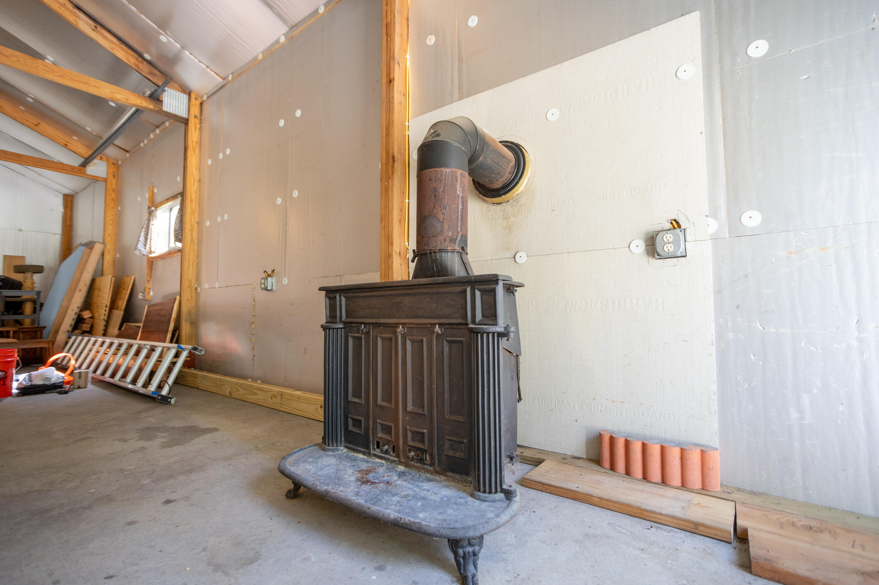 main property photo 38