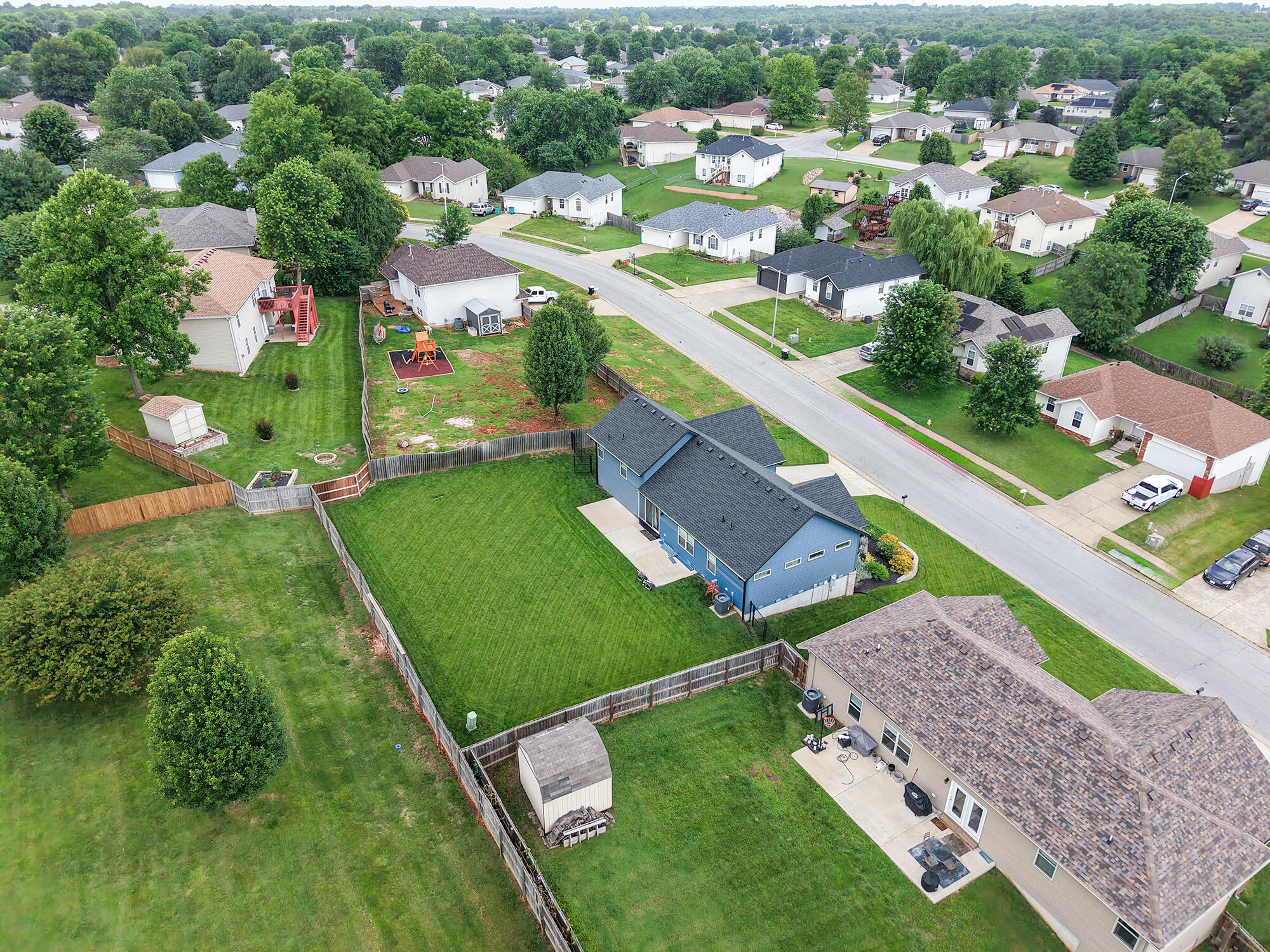 main property photo 38